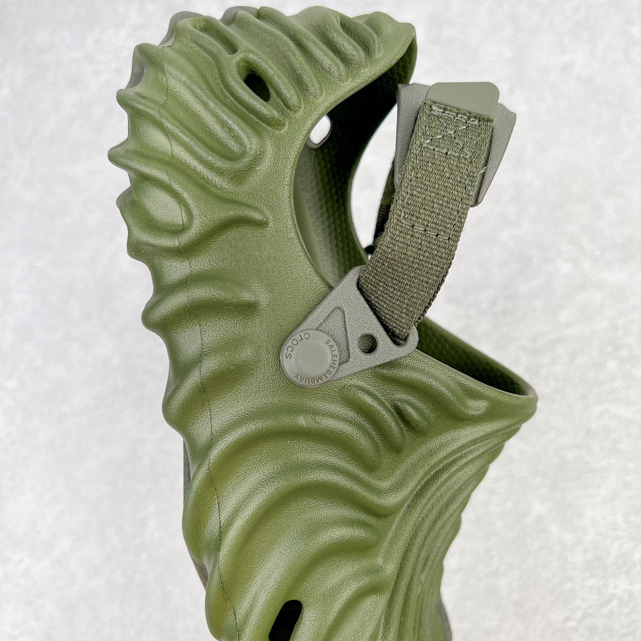 Salehe Bembury Crocs Pollex Clog Cucumber 军绿色 室内外 拖鞋 沙滩鞋  男女同款 207393-309