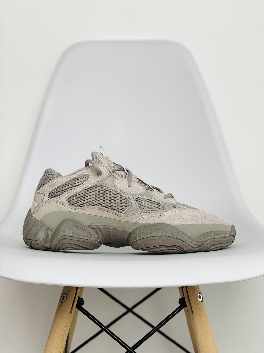 adidas originals Yeezy 500 Ash Grey 水洗灰 低筒 休闲鞋 运动鞋 老爹鞋 男鞋 女鞋 GX3607