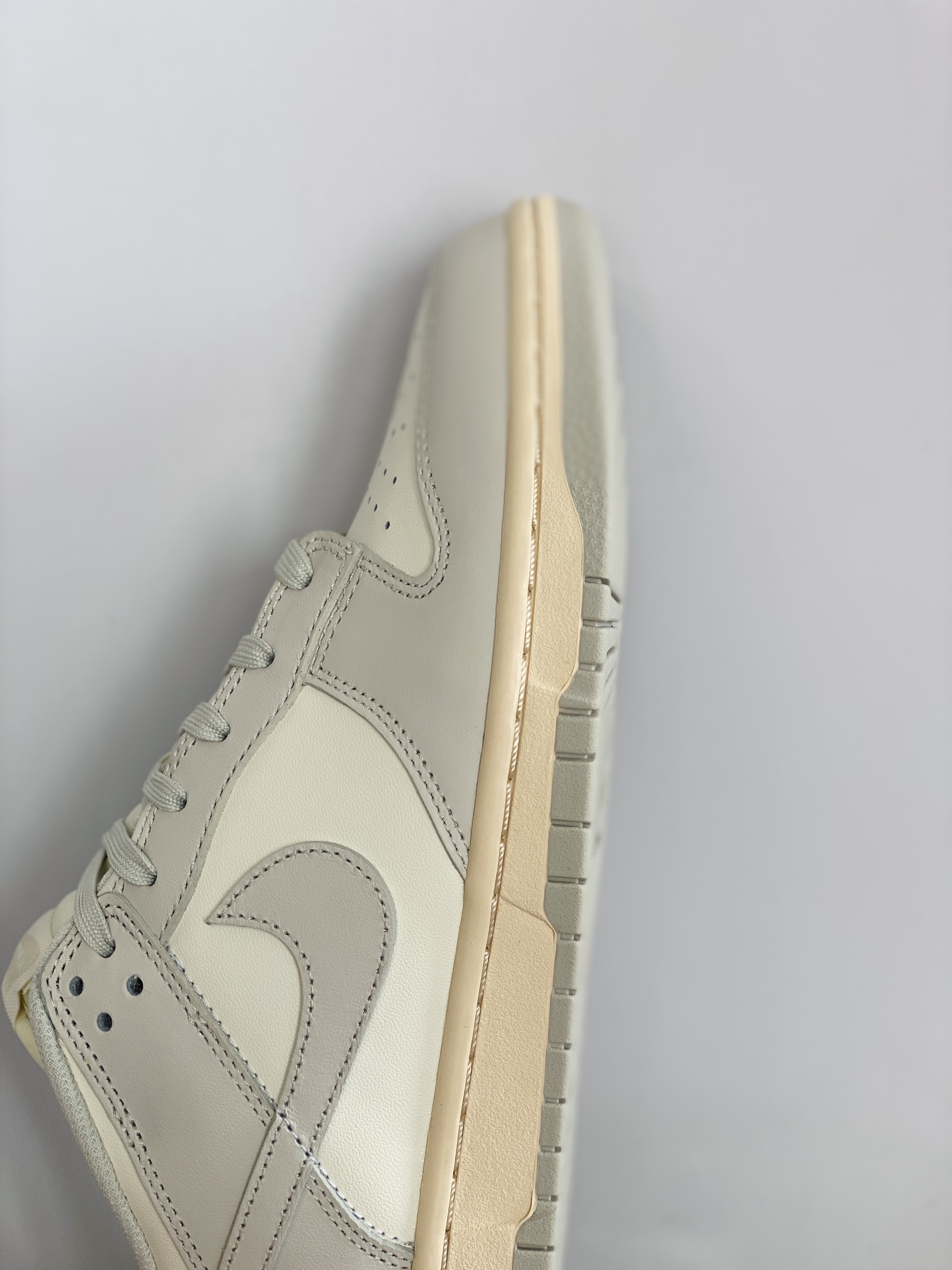 dunk Low Light Bone 骨白 低筒 复古板鞋 休闲鞋 男鞋 女鞋  DD1503-107