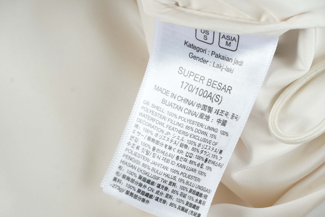 Kaws THE NORTH FACE   白色 羽绒服 北面 北脸  外套 长袖 保暖 男女同款  