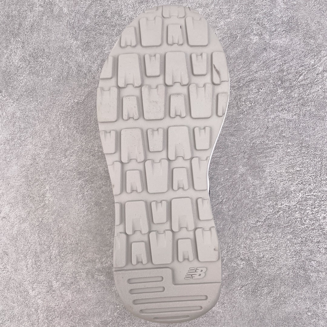 New Balance  NB5740 灰白 低筒 复古慢跑鞋 板鞋 运动鞋 休闲鞋 男鞋 女鞋 M5740CBC