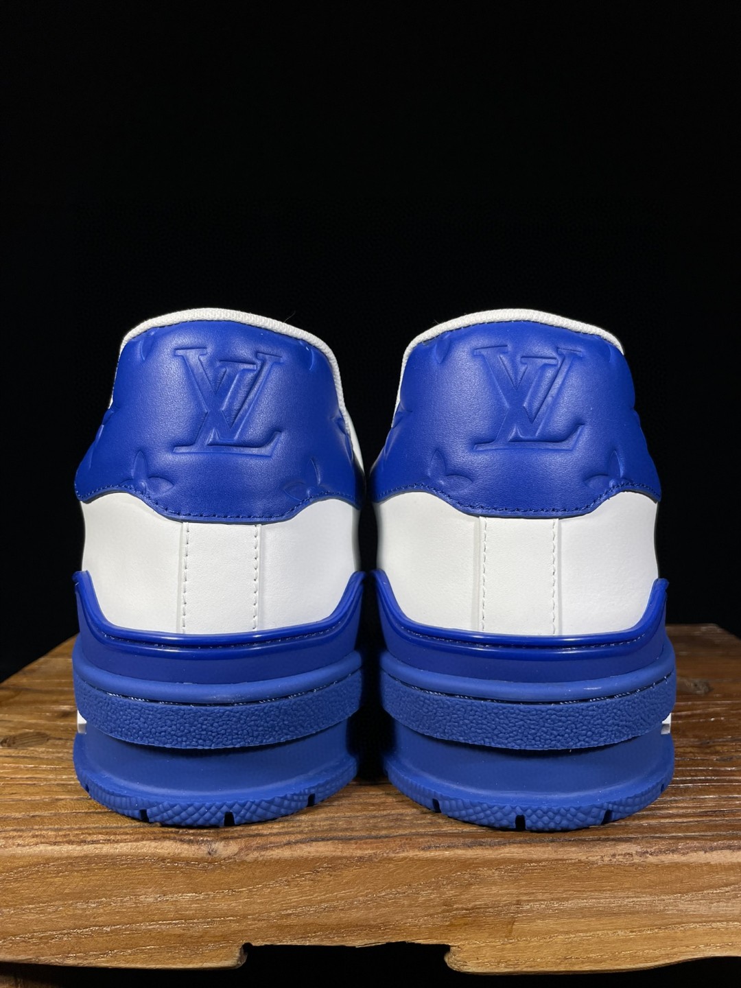 Louis Vuitton 路易威登 Trainer 白蓝 低筒 休闲鞋 板鞋 运动鞋 男鞋 女鞋 1A8SJN