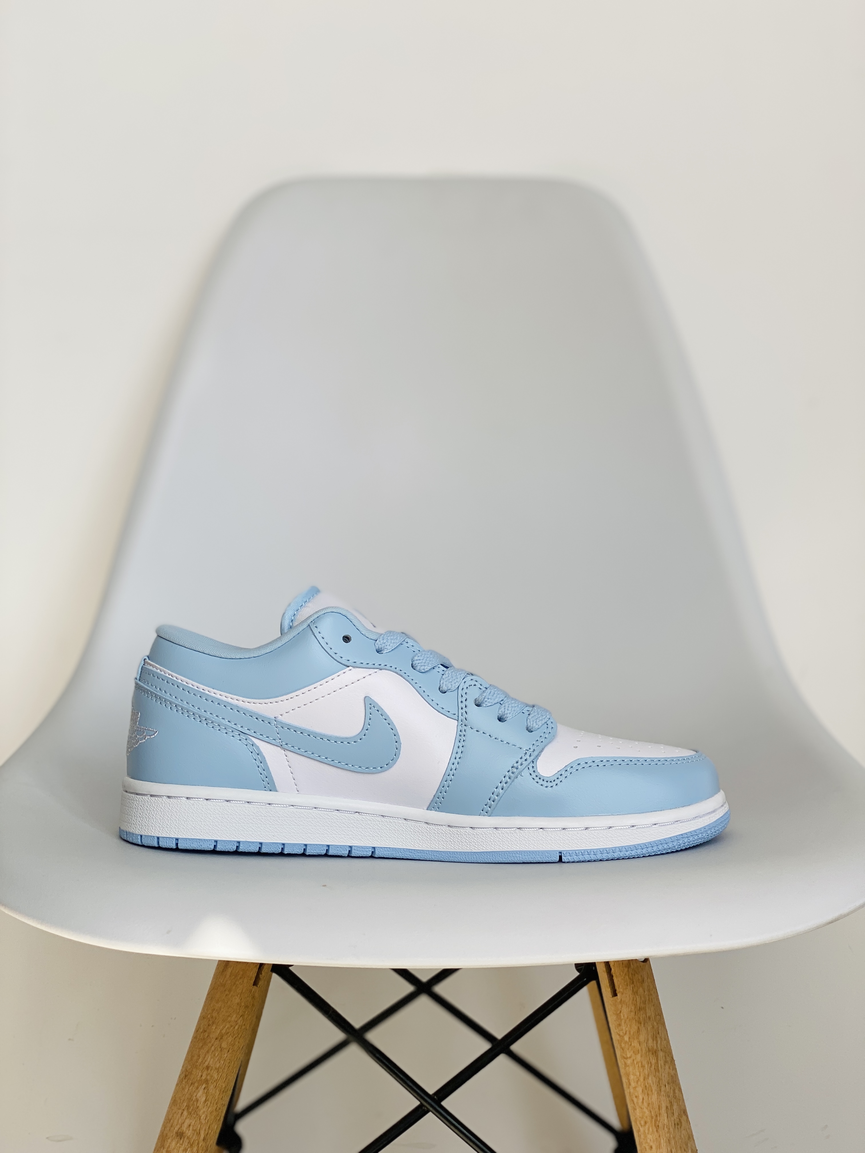Air Jordan 1 Low AJ1 Aluminum   白蓝 低筒 休閒鞋 板鞋 男鞋 女鞋 DC0774-141