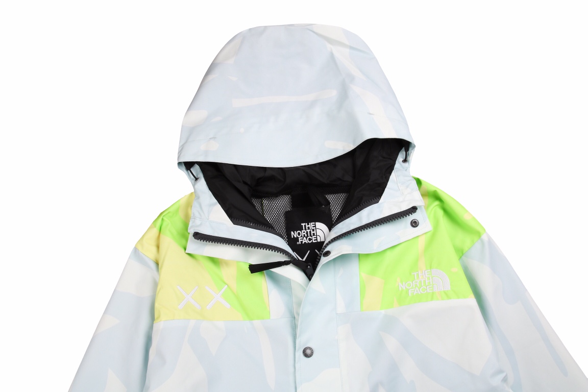 The North Face KAWS 1986 mOUTAIN Jacket 聯名款 藍色 戶外拼色连帽冲锋衣 夾克 防水 防風 透氣 外套 男款 女款 NF0A7WLW-763