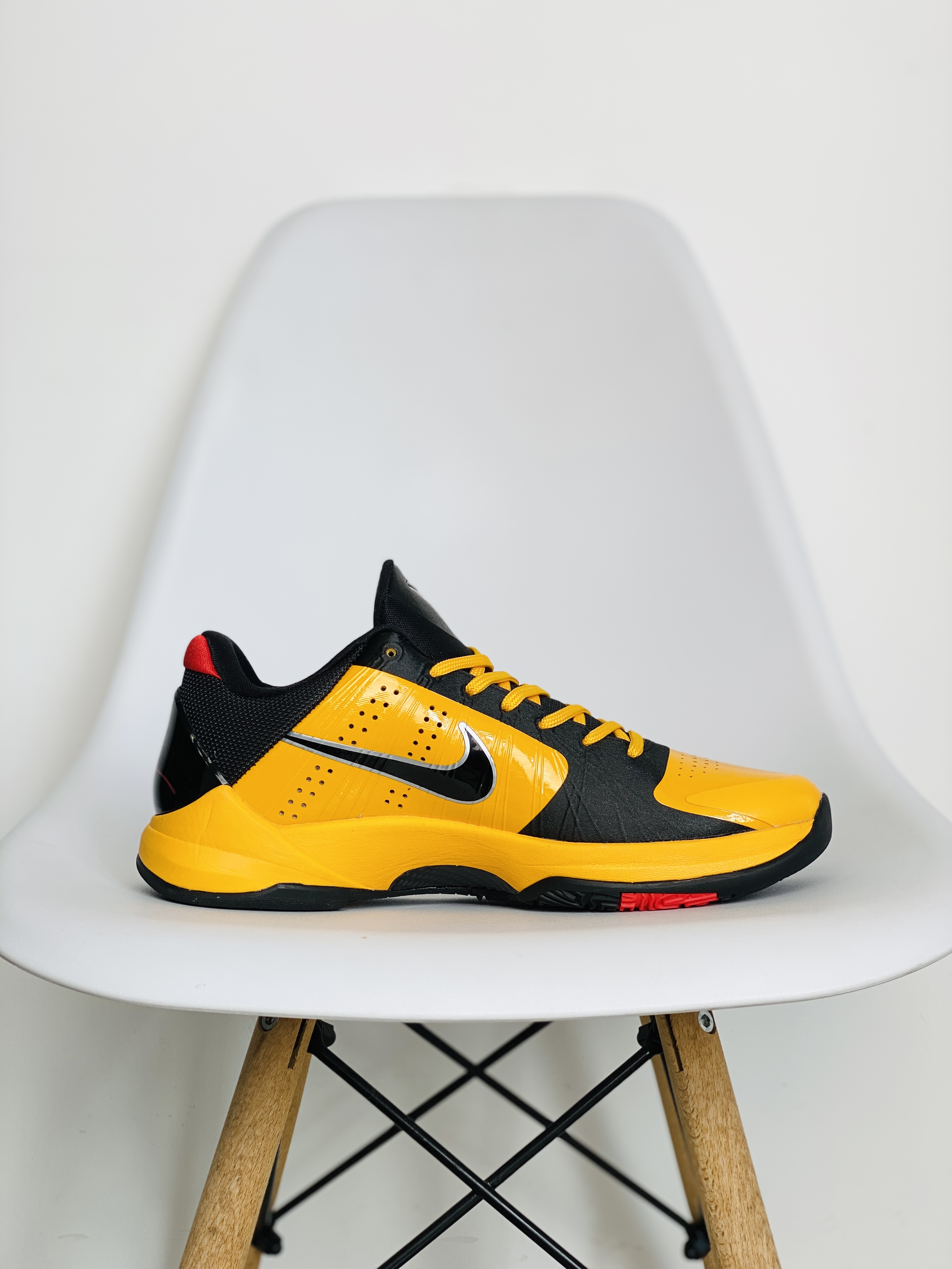 S2外貿 KOBE5 Bruce Lee 黑黃 李小龙  低筒 前掌气垫 球鞋 籃球鞋 實戰鞋  真碳板 男鞋 CD4991-700