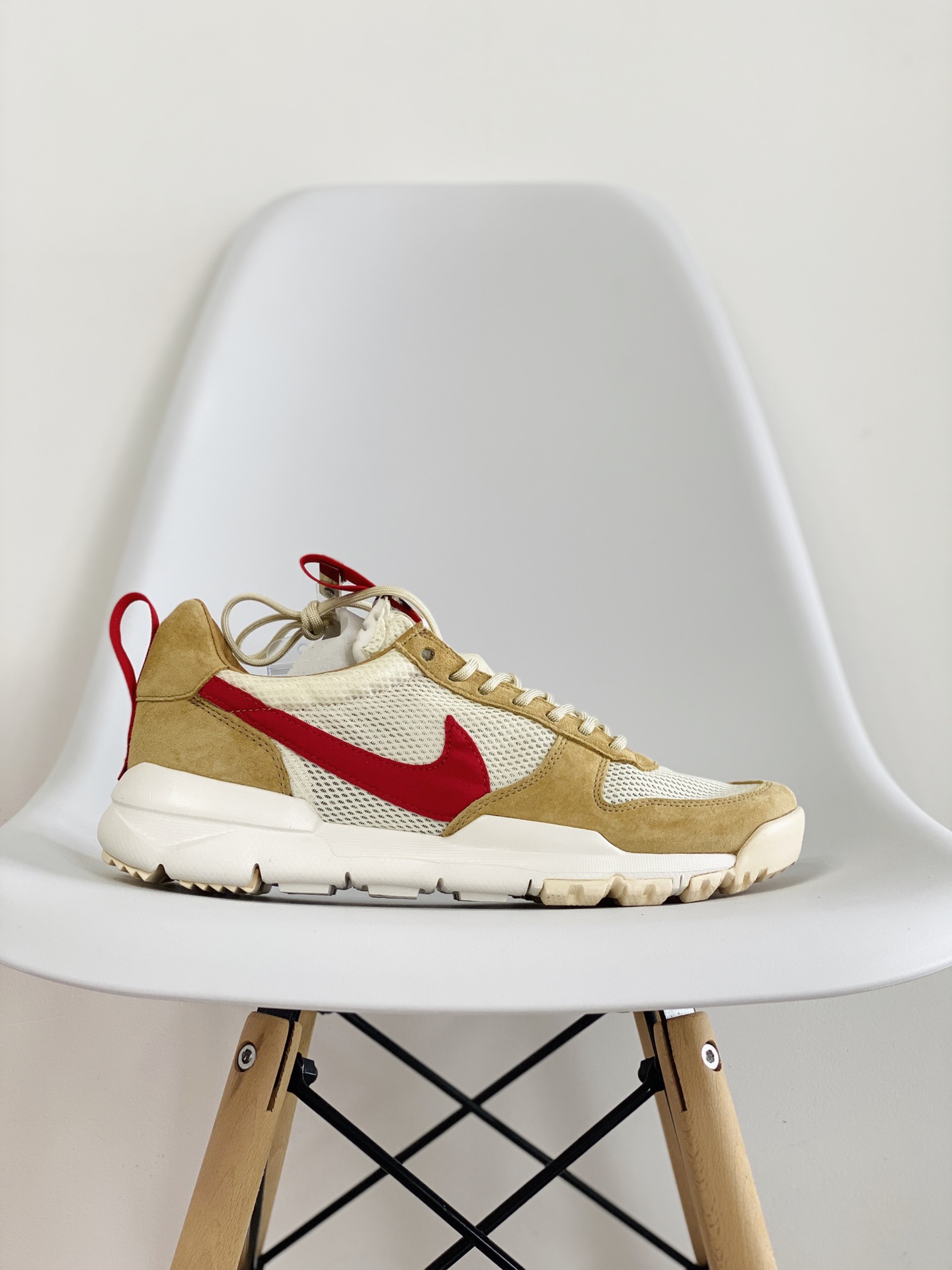 Tom Sachs NIKE Craft Mars Yard 2.0 宇航员 黄白红 跑步鞋 联名 休闲鞋 板鞋 男鞋 女鞋 AA2261-100