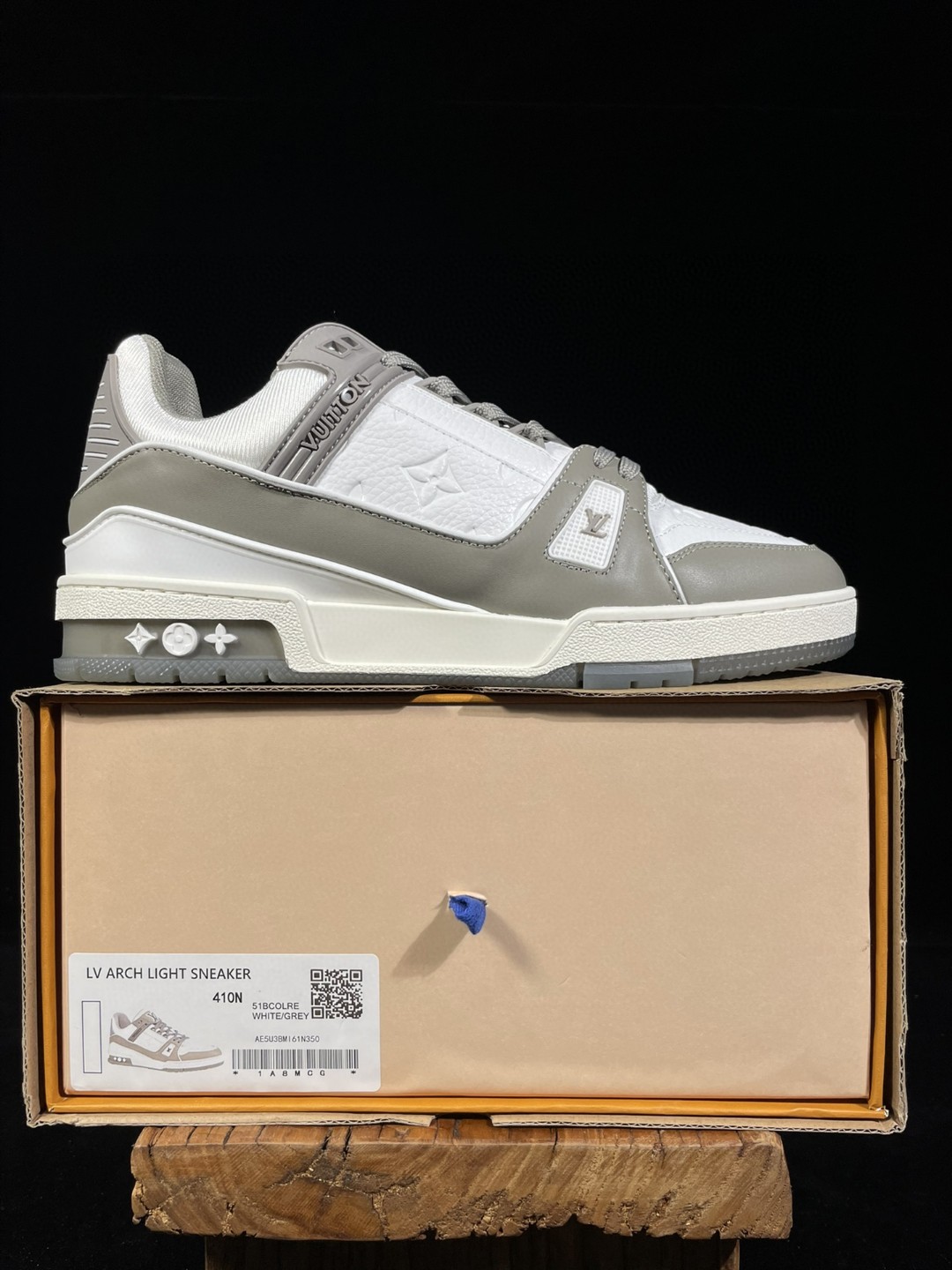 Louis Vuitton 路易威登 Trainer 牛皮 灰白 休闲鞋 板鞋 运动鞋 男鞋 女鞋 1A8KB8