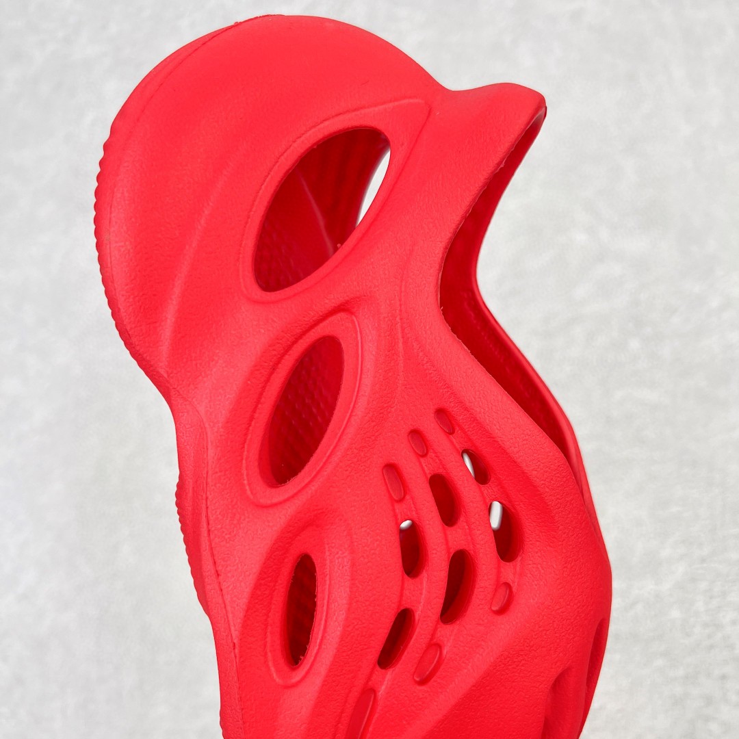 adidas originals Yeezy Foam Runner Vermilion 红色 赤焰朱砂 低筒 洞洞鞋 休闲鞋 拖鞋 童鞋 GX1136