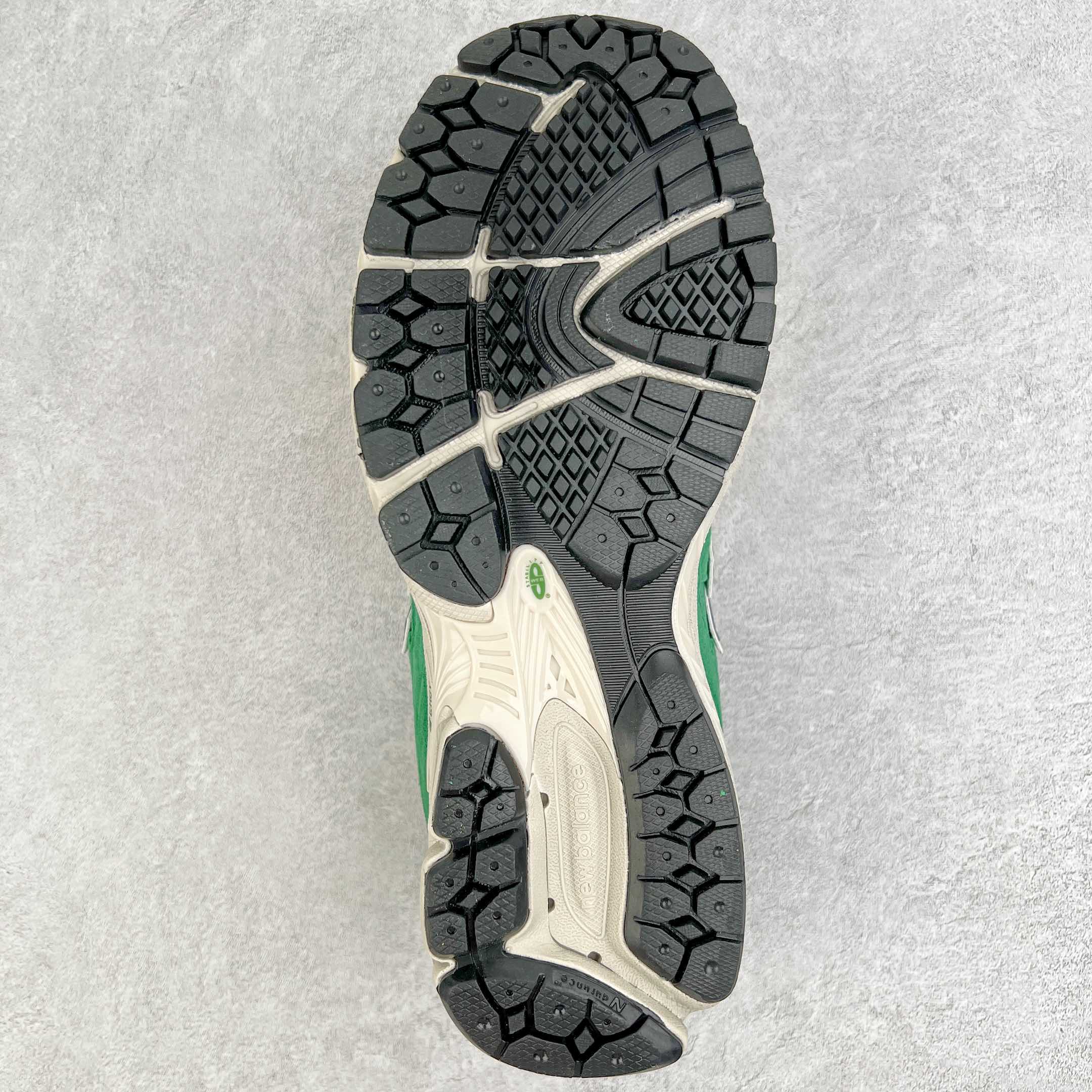 New Balance 2002R 绿色 低筒 跑步鞋 运动鞋 休闲鞋 男鞋 女鞋 M2002RHB