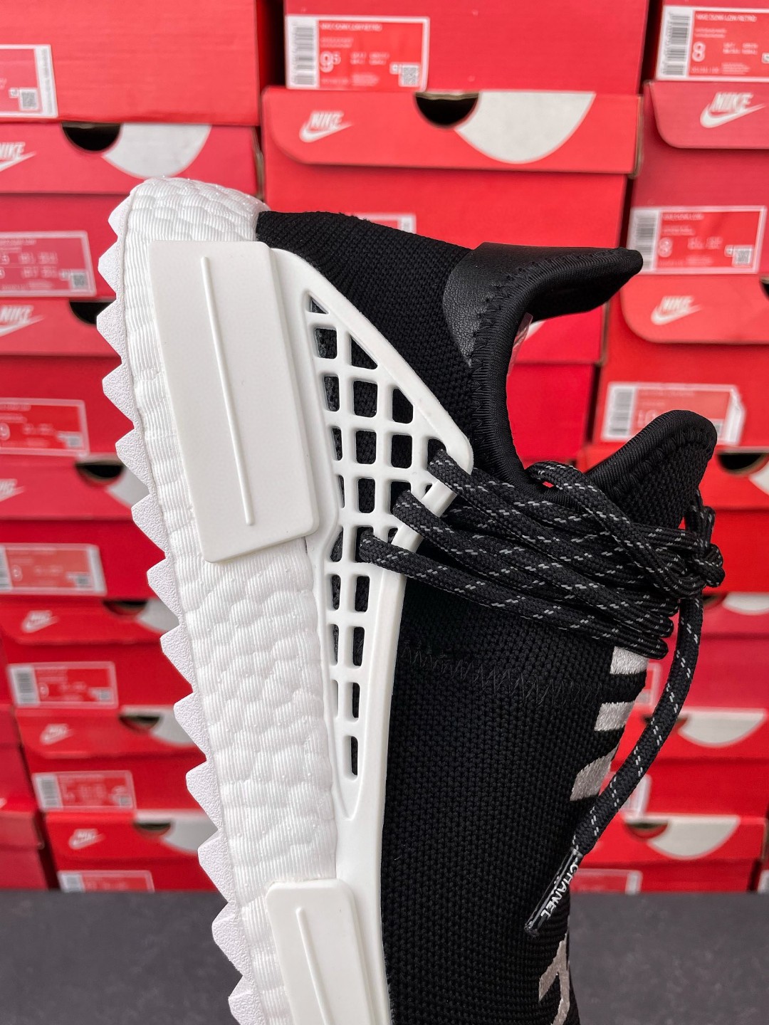 Pharrell Williams x adidas originals NMD HU Human Black 菲董联名 黑色 低筒 运动鞋 休闲鞋 男鞋