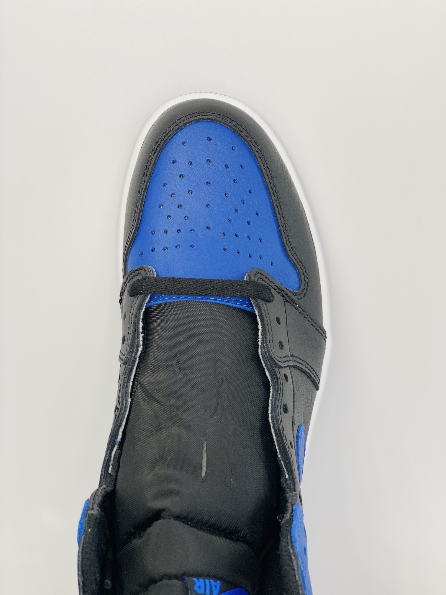 Air Jordan 1 AJ1 Retro Black Royal Blue 皇家蓝 高筒 休闲鞋 男鞋 板鞋  555088-085