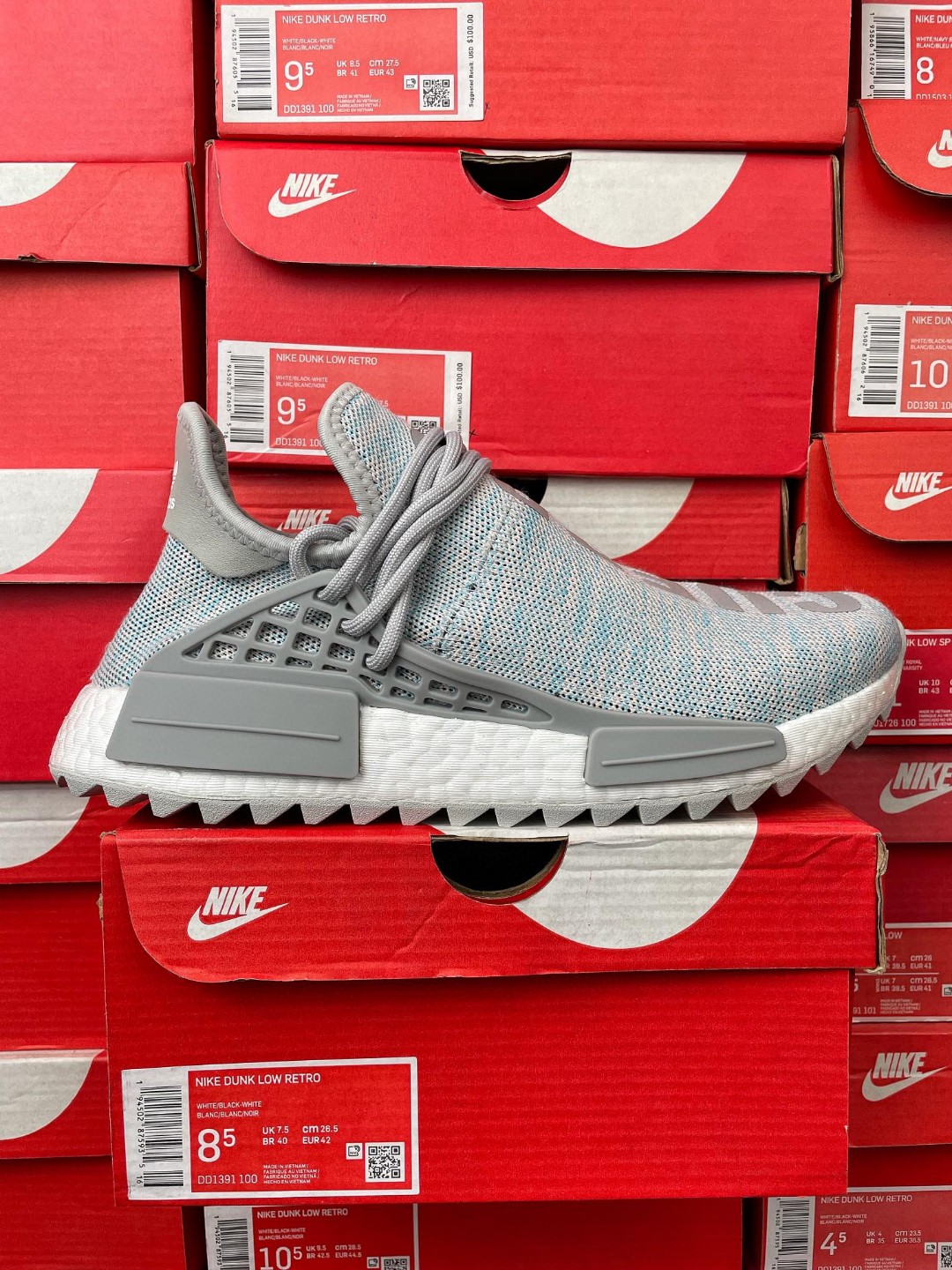 Pharrell Williams x adidas originals NMD HU Human 菲董联名 灰蓝色 低筒 运动鞋 休闲鞋 男鞋女鞋 