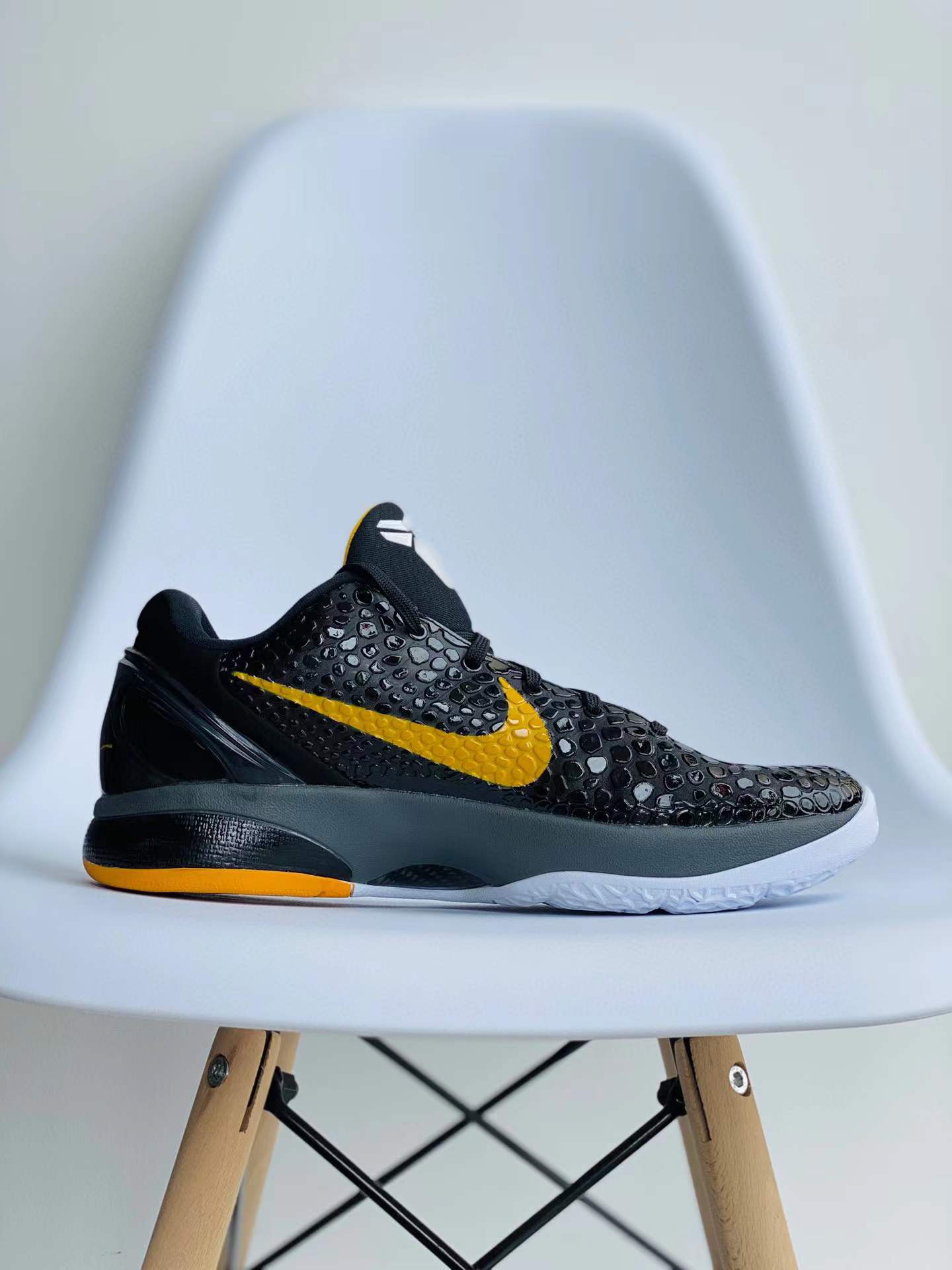 滅世純原 KOBE6 Black Del Sol 黑曼巴 科比 6 低筒 球鞋 籃球鞋 實戰鞋 前後氣墊 真碳板 男鞋 429659-002