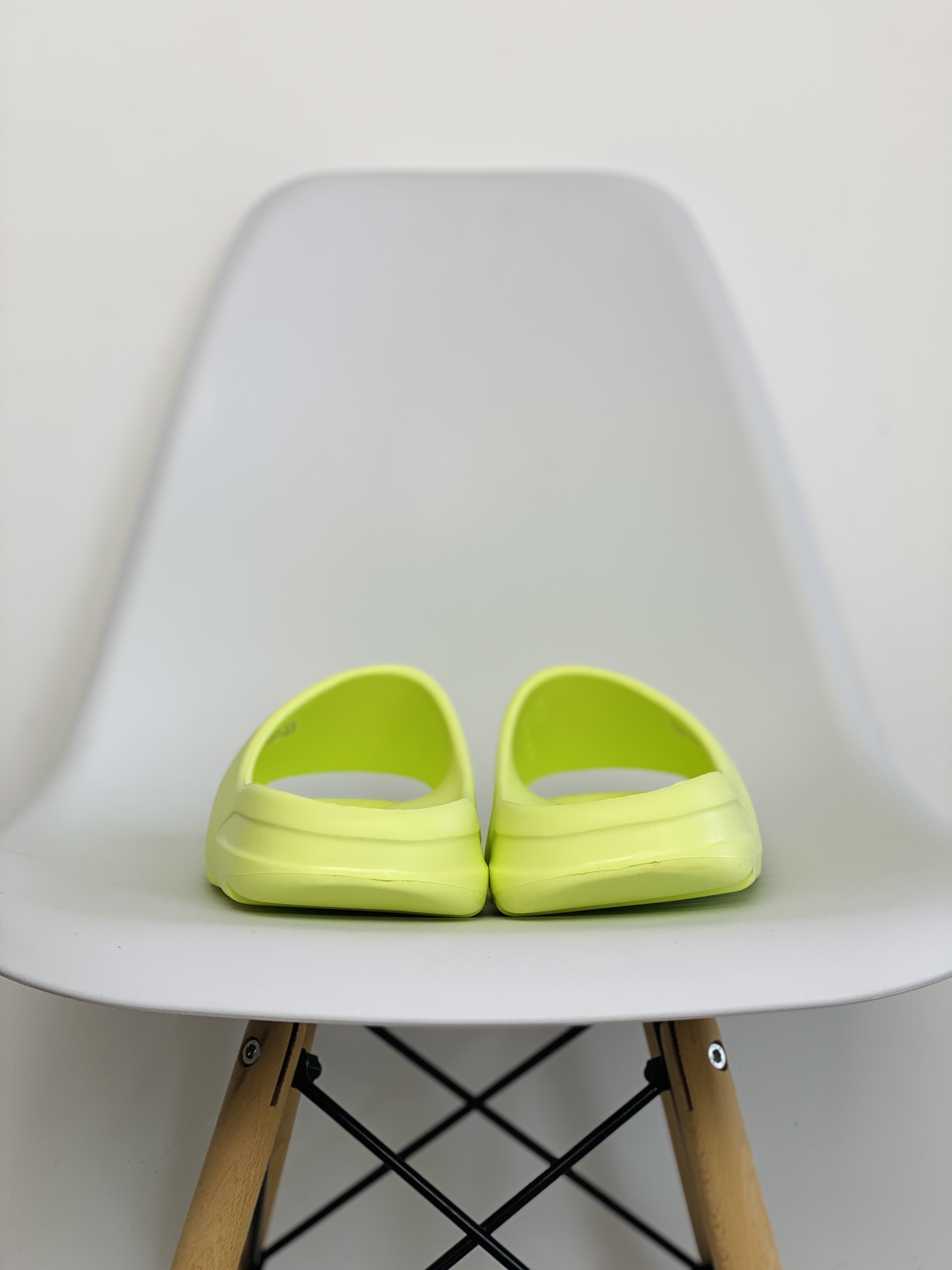 originals Yeezy Slide Glow Green 荧光绿 室外 室内拖鞋 沙滩鞋 男鞋 女鞋 GX6138