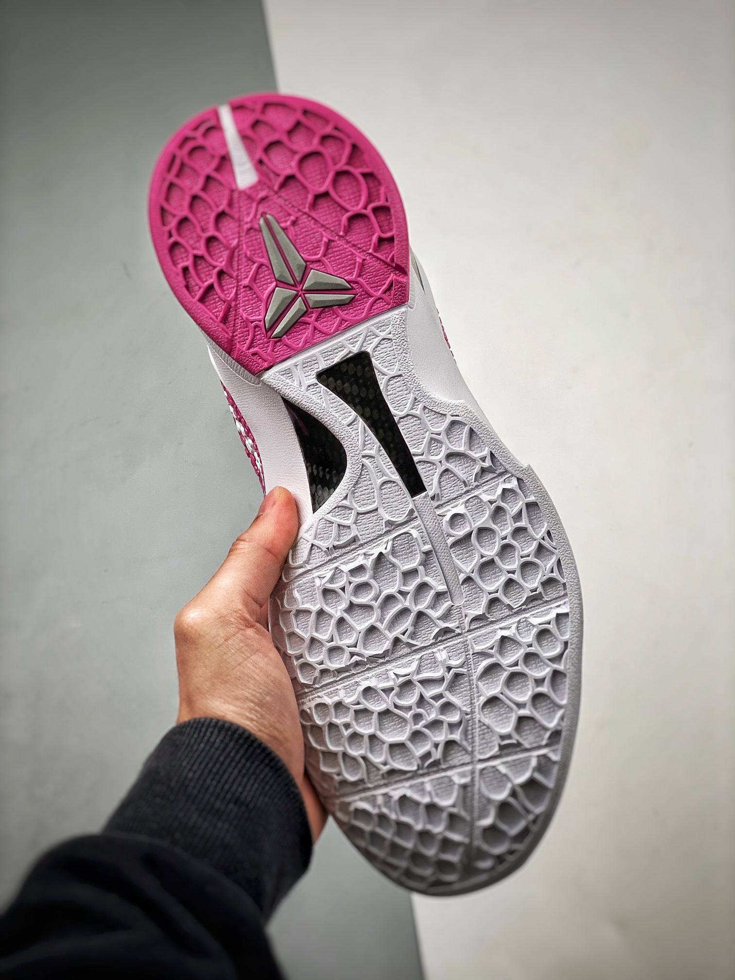 S2外貿 KOBE6 Kay Yow Think Pink 乳腺癌 前掌氣墊 低筒 球鞋 籃球鞋 實戰鞋  真碳板 男鞋 429659-601