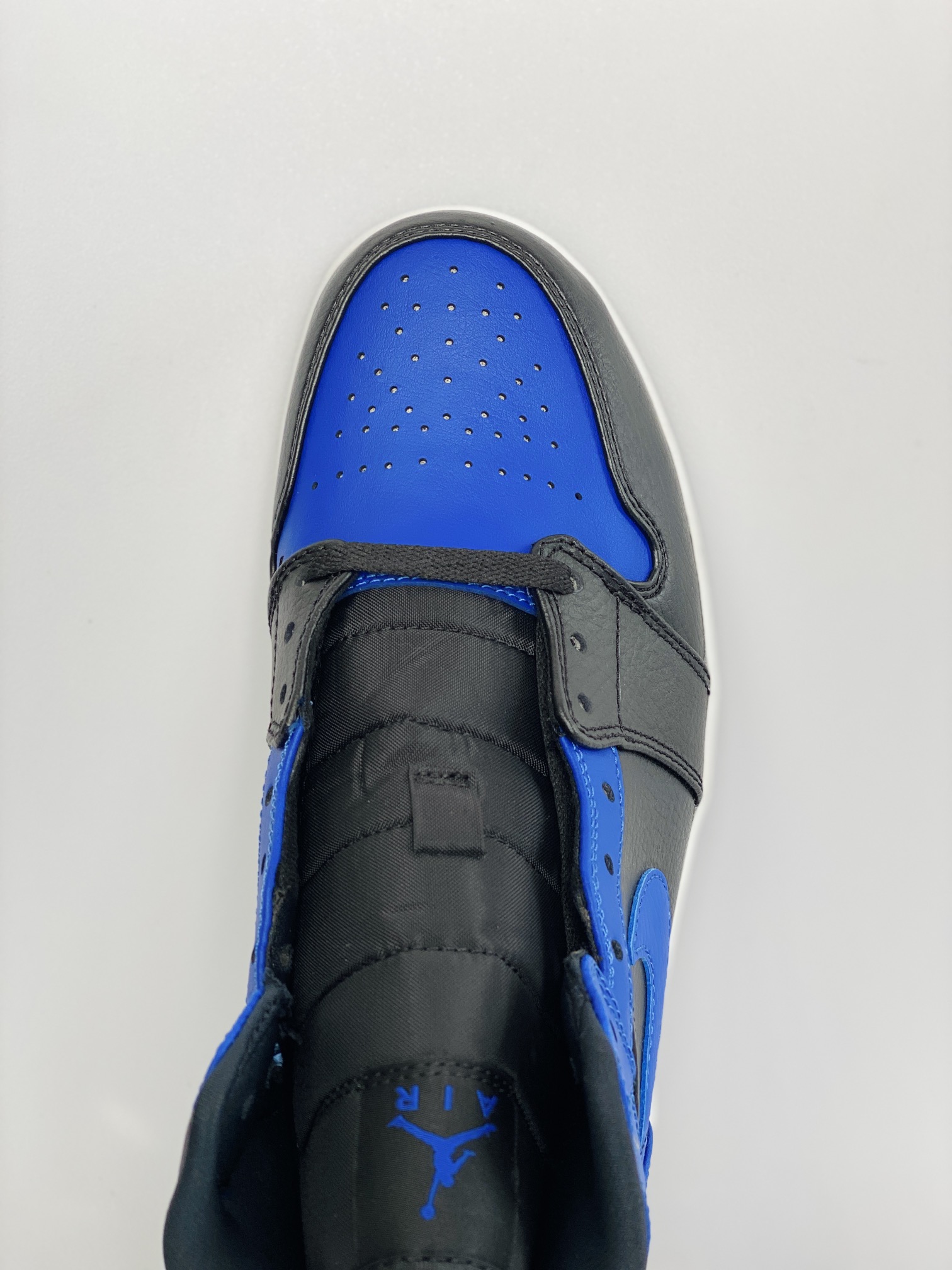 Air Jordan 1 Mid AJ1 Hyper Royal 皇家藍 休闲鞋 女鞋 男鞋 情侣鞋 板鞋  554724-077