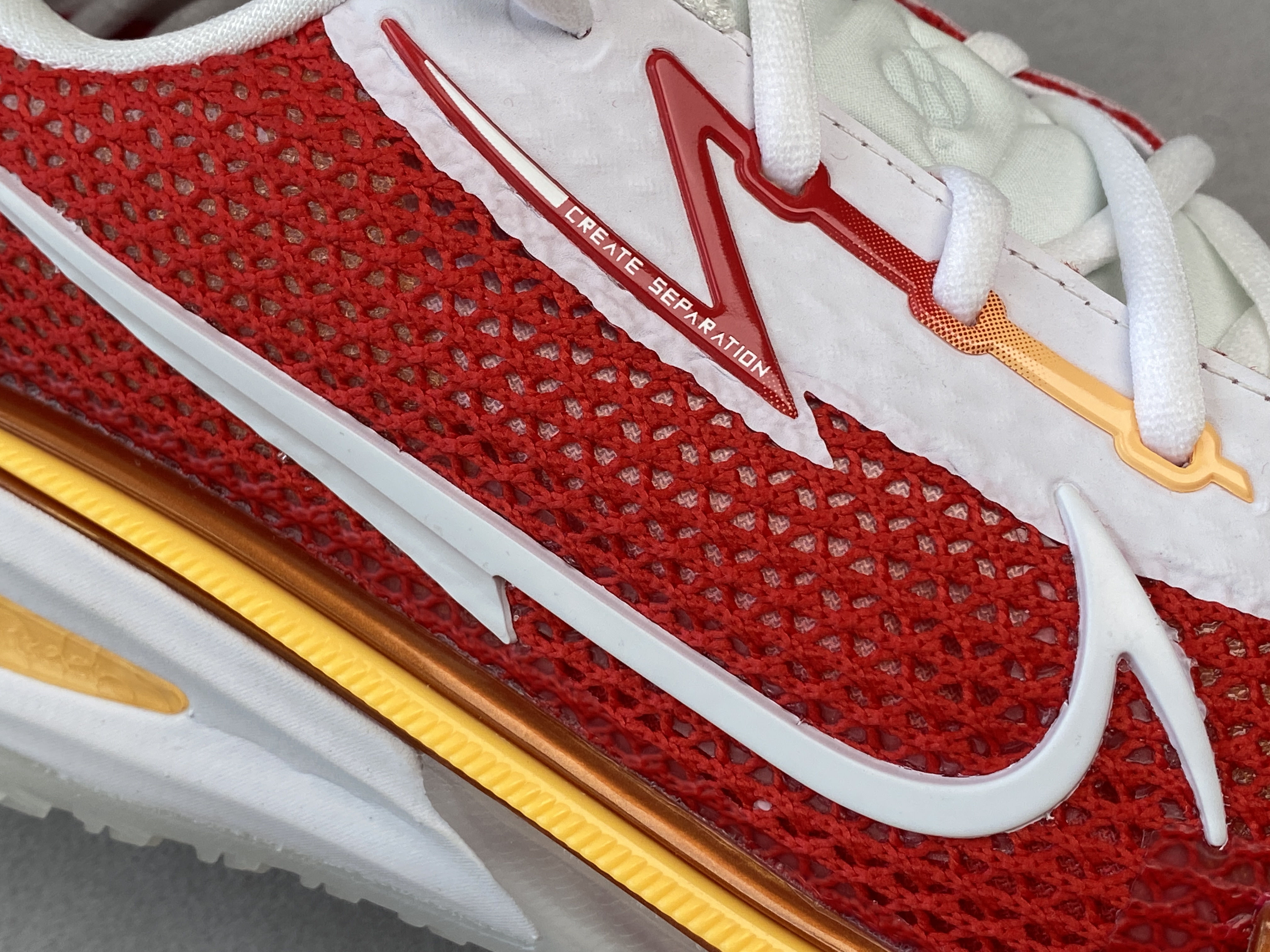 外贸 GT Cut 白红 低筒 篮球鞋 球鞋 实战鞋 全掌气垫 TPU抗扭 男鞋 CZ0176-100