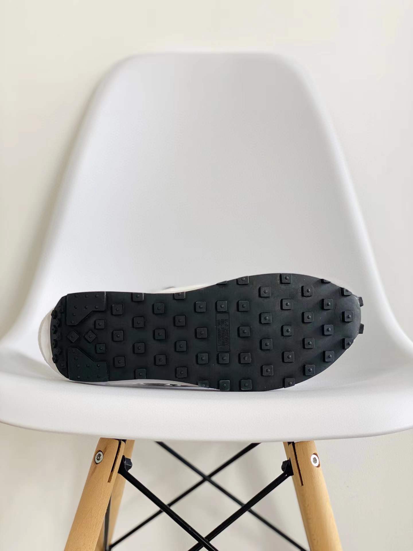 Fragment design x Sacai x NK LDV Waffle Daybreak 藤原浩闪电三方联名 灰色复古 休闲鞋 透气网面 运动鞋 男鞋厚底 女鞋增高 DH2684-001