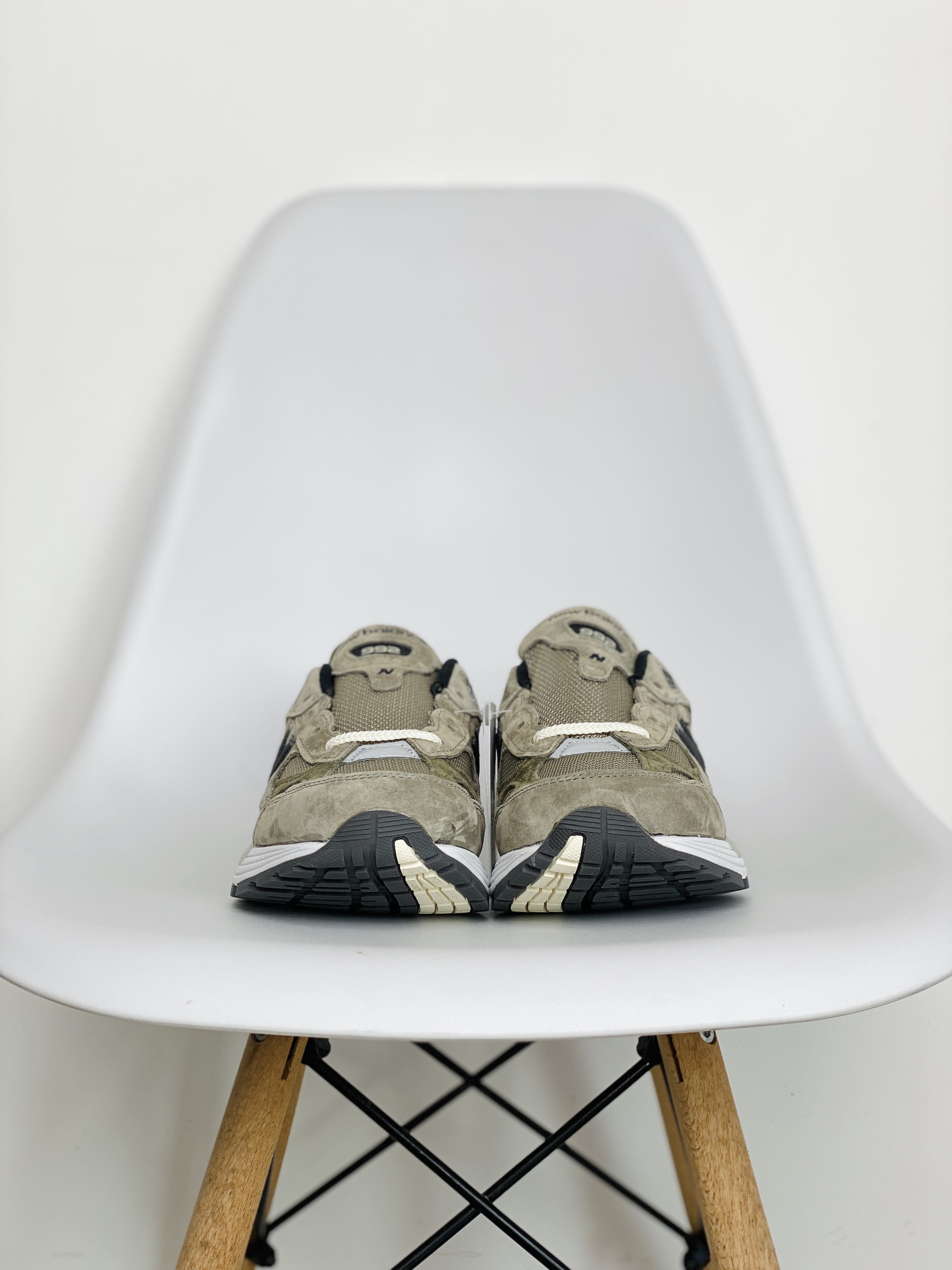 JJJJound New Balance 992 灰色 低筒 复古跑鞋 休闲鞋 运动鞋 男鞋 女鞋 M992J2