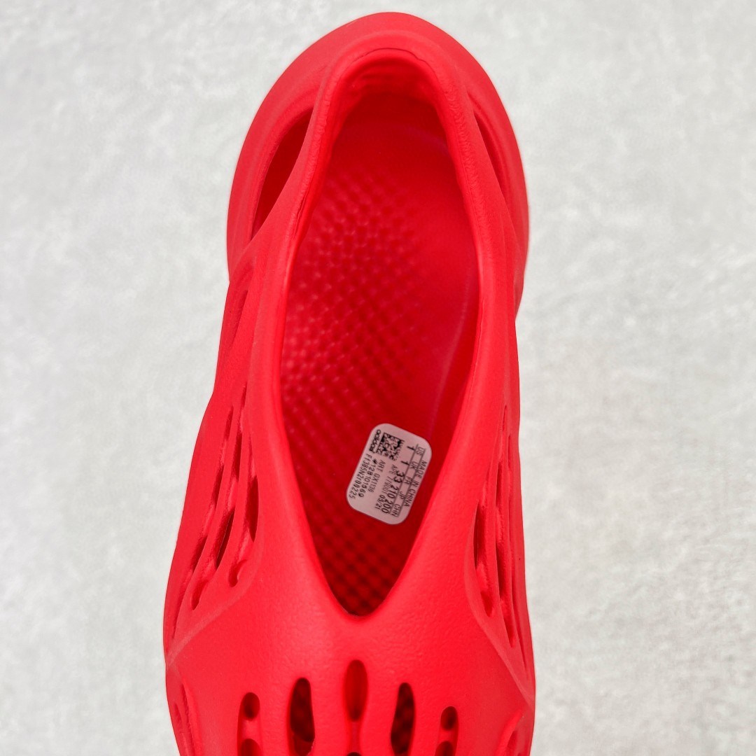 adidas originals Yeezy Foam Runner Vermilion 红色 赤焰朱砂 低筒 洞洞鞋 休闲鞋 拖鞋 童鞋 GX1136