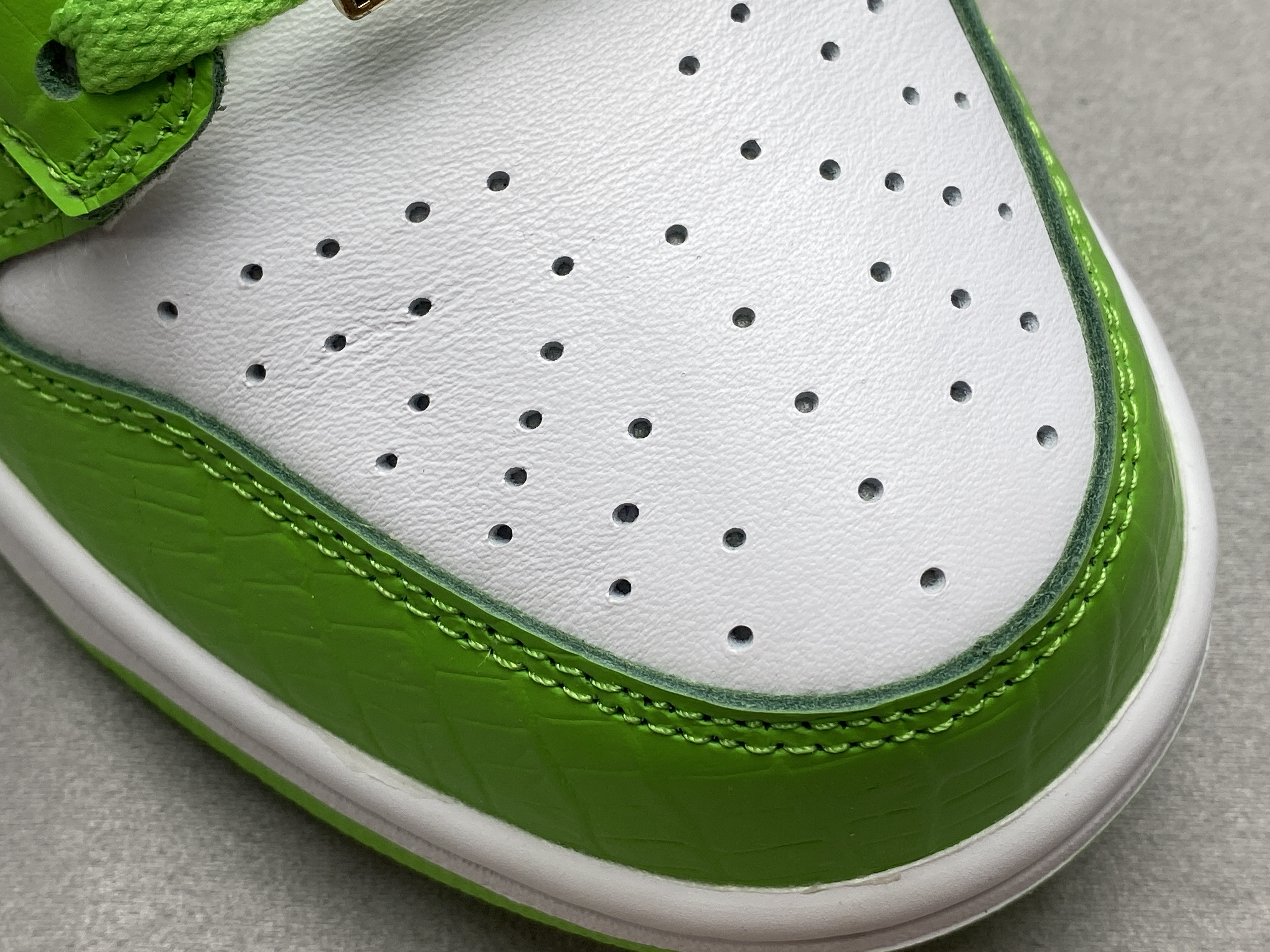 Supreme x SB Dunk Low Mean Green 联名 白金绿 低筒 复古板鞋 休闲鞋 男鞋 女鞋 DH3228-101