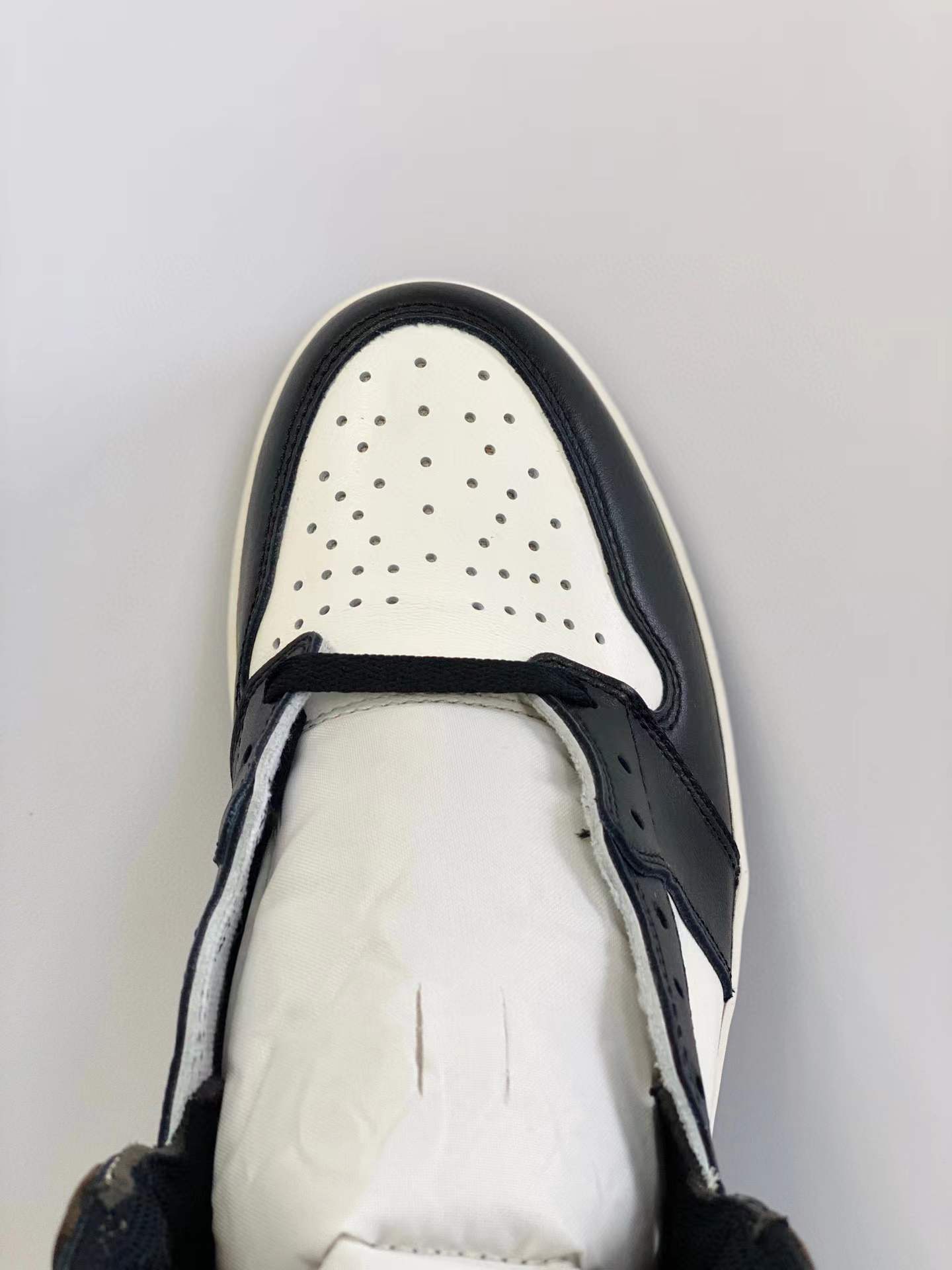 Air Jordan 1 AJ1 Retro OG Dark Mocha 黑摩卡 小倒鉤 篮球鞋 高筒 休闲鞋 女鞋 男鞋 板鞋 555088-105