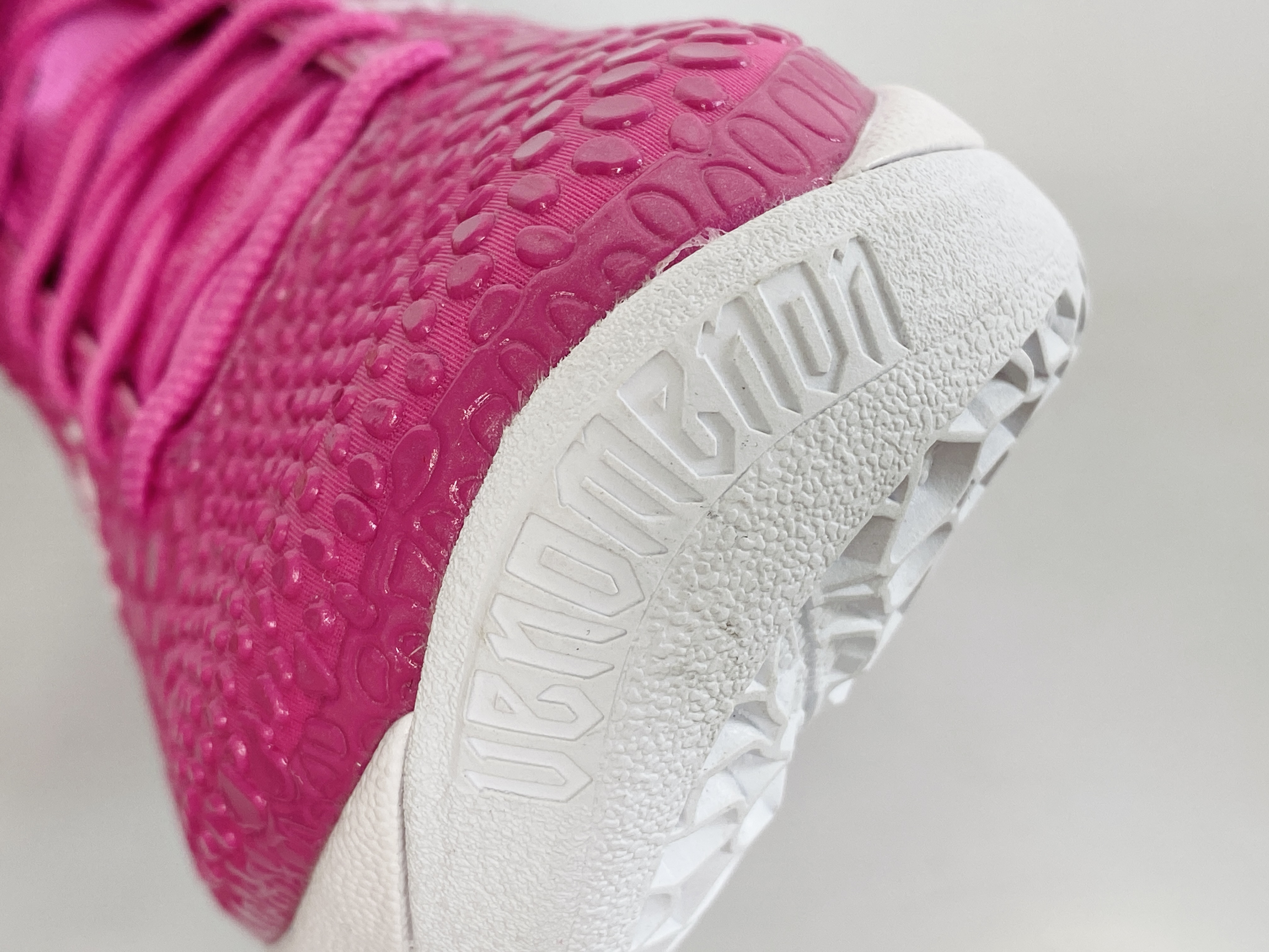 需预定 H12 Kobe6 Think Pink 乳腺癌  球鞋 籃球鞋 實戰鞋 前掌气垫 后掌EVA  真碳板 波鞋 男鞋   DM2825-001
