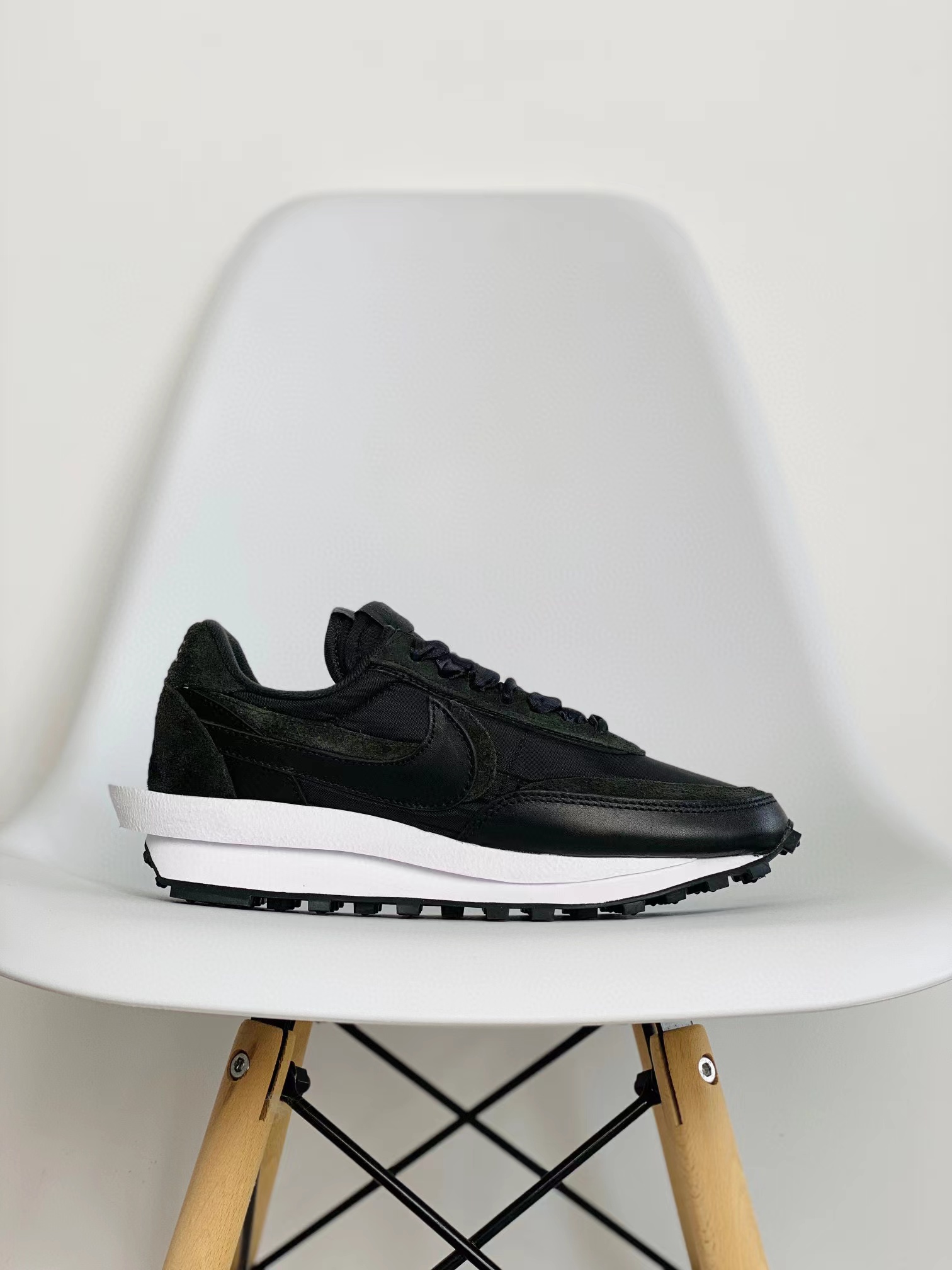 sacai LVD Waffle 黑色 丝绸 低筒 双勾 华夫 复古时鞋 休闲鞋 透气网面 运动鞋 男鞋厚底 女鞋增高 BV0073-002