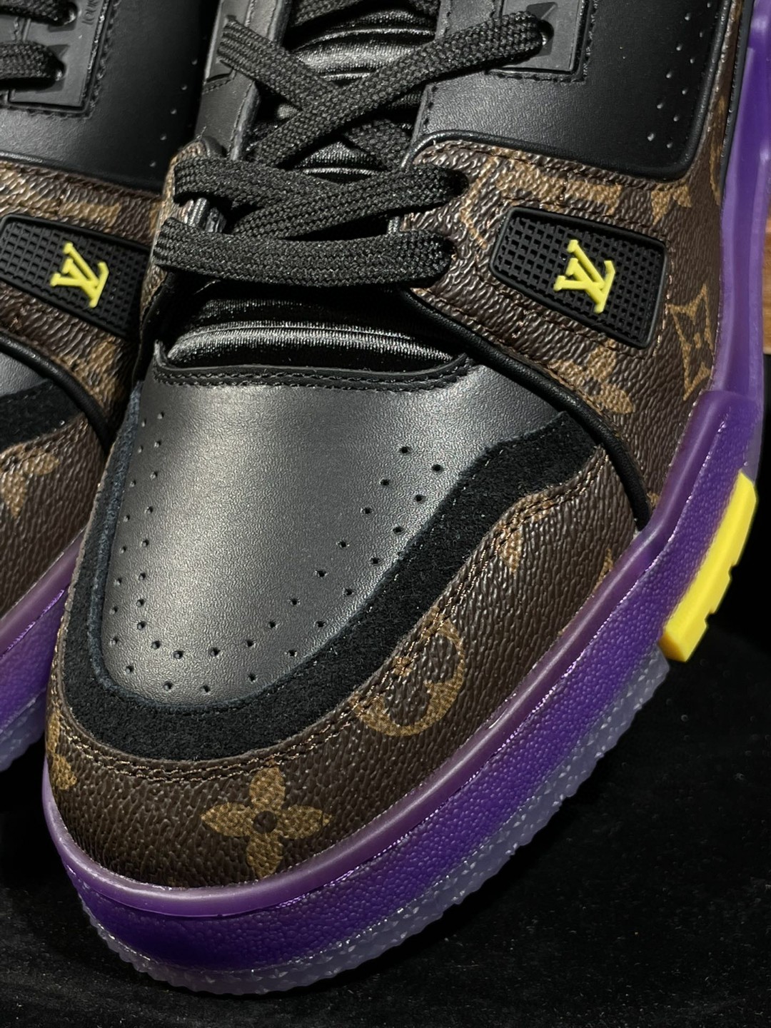 Louis Vuitton 路易威登 Trainer 湖人紫金 低筒 休闲鞋 板鞋 男鞋 女鞋 1A8WJ6