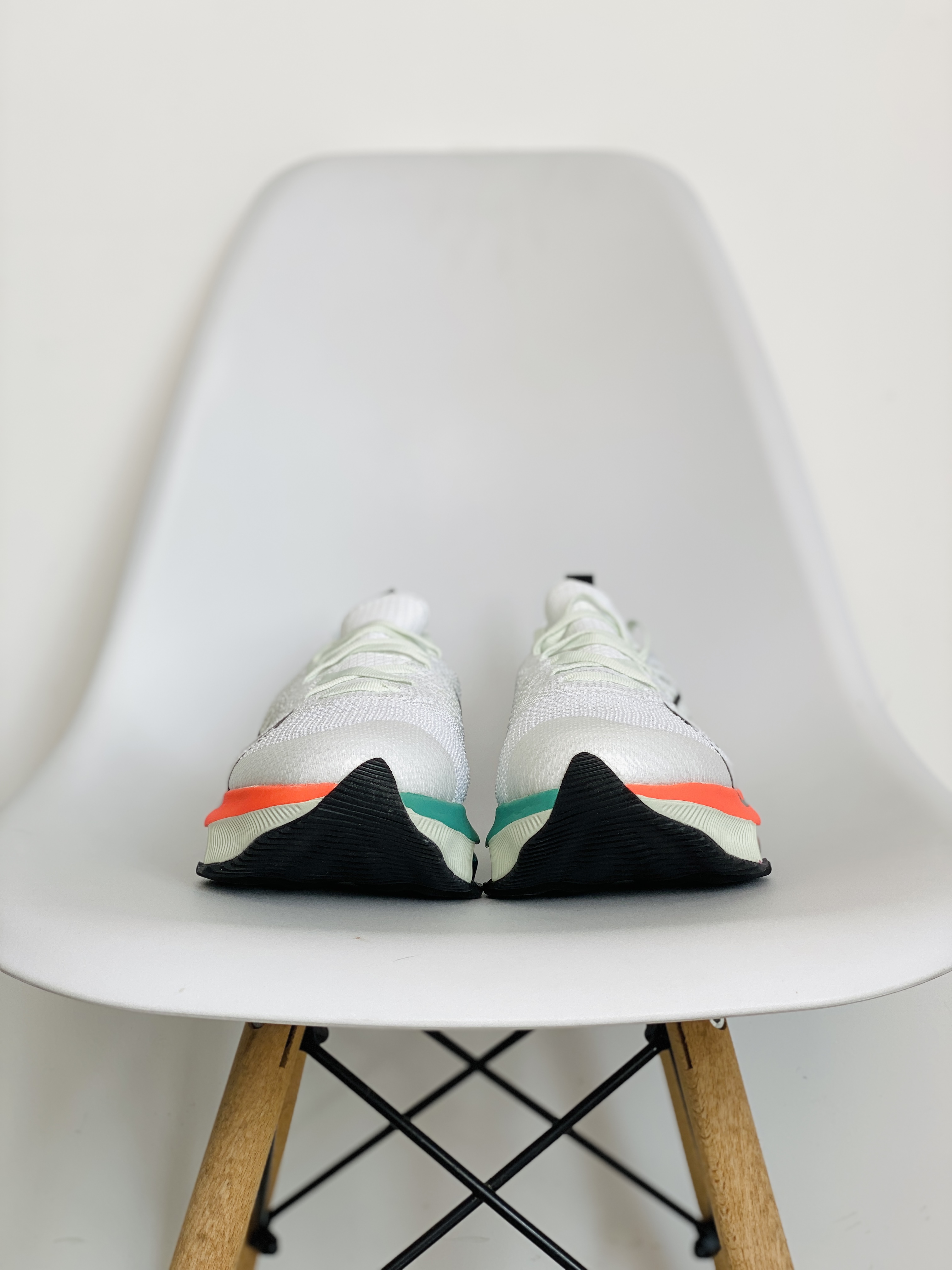 Zoom Tempo Next% Flyknit 白彩虹 低筒 减震 跑步鞋 运动鞋 休闲鞋 男鞋 女鞋 CI9923-100