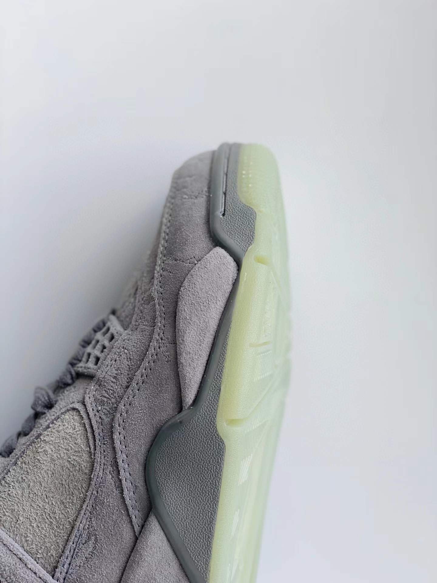 Air Jordan 4 AJ4 Retro Kaws 灰色 夜光 低筒 男鞋 女鞋 籃球鞋 板鞋 930155-003