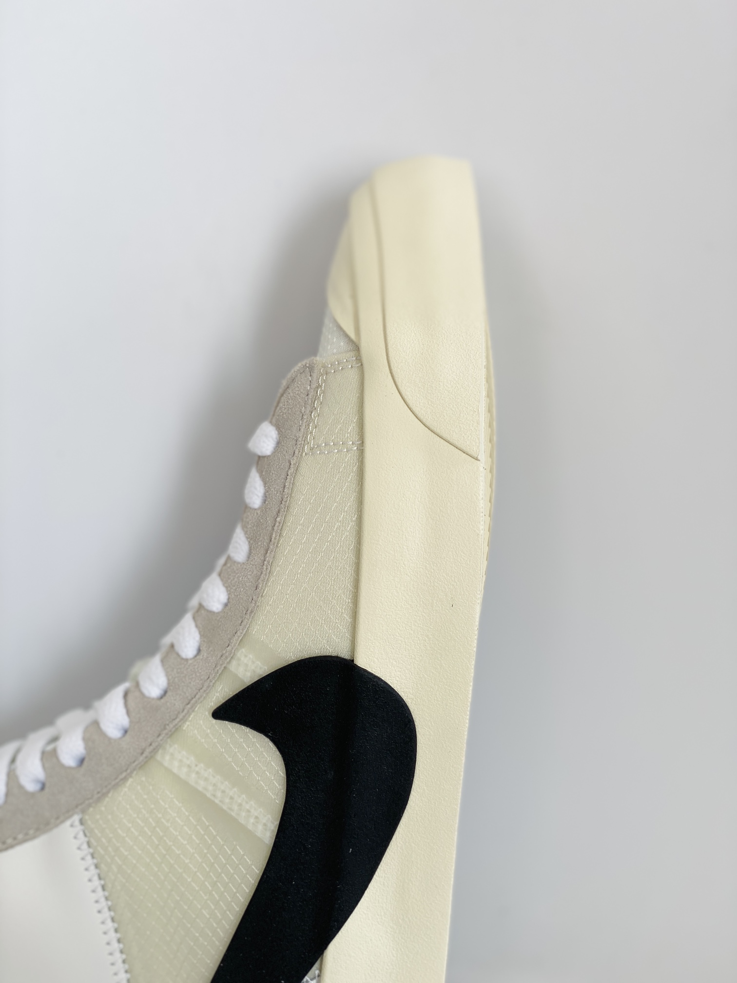 OFF-WHITE Blazer Mid  THE TEN  米白色  高筒  休闲鞋 板鞋 男鞋 女鞋 AA3832-100