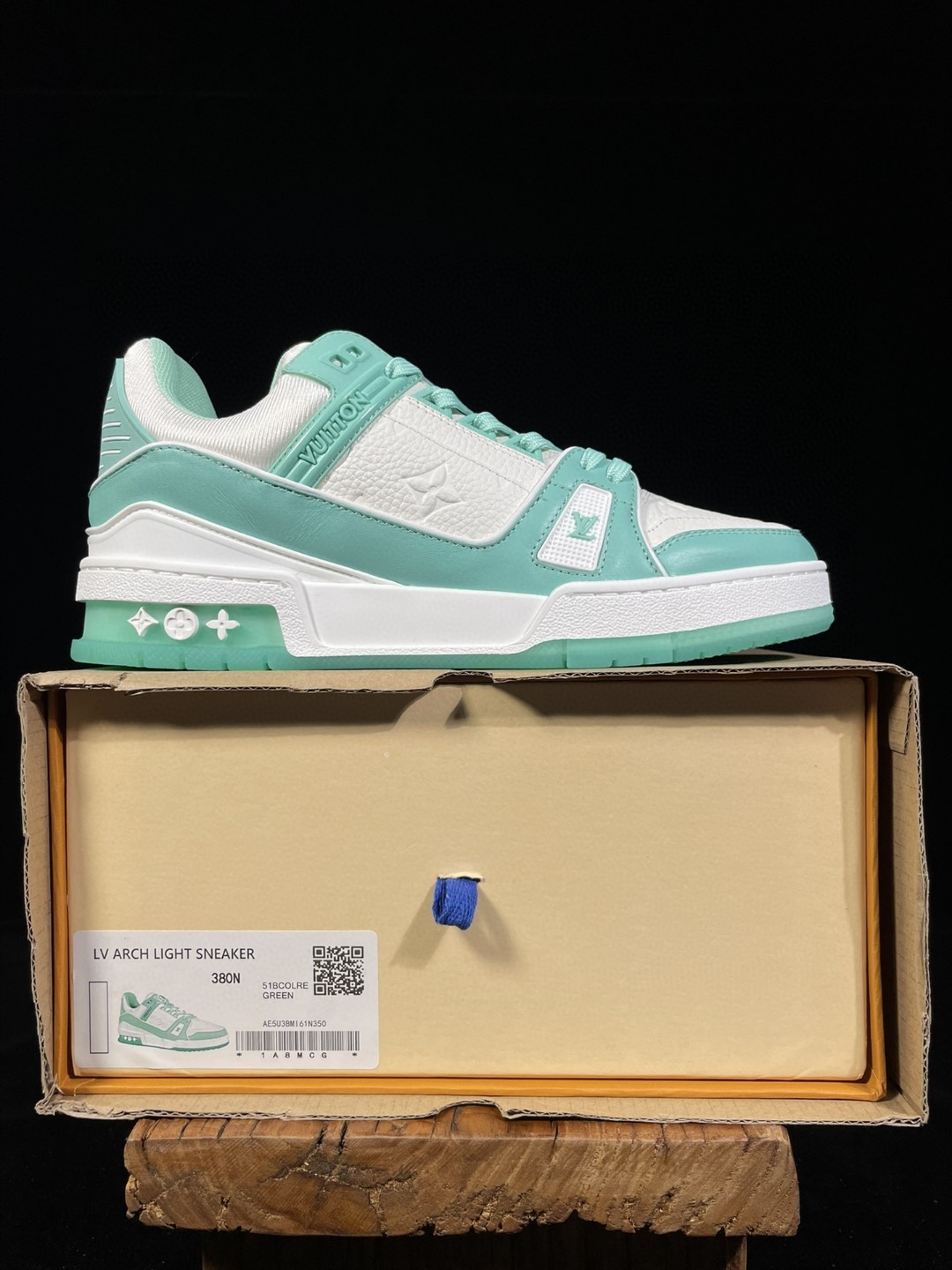 Louis Vuitton 路易威登 Trainer 牛皮 蒂芙尼绿 休闲鞋 板鞋 运动鞋 男鞋 女鞋 1A8KBQ