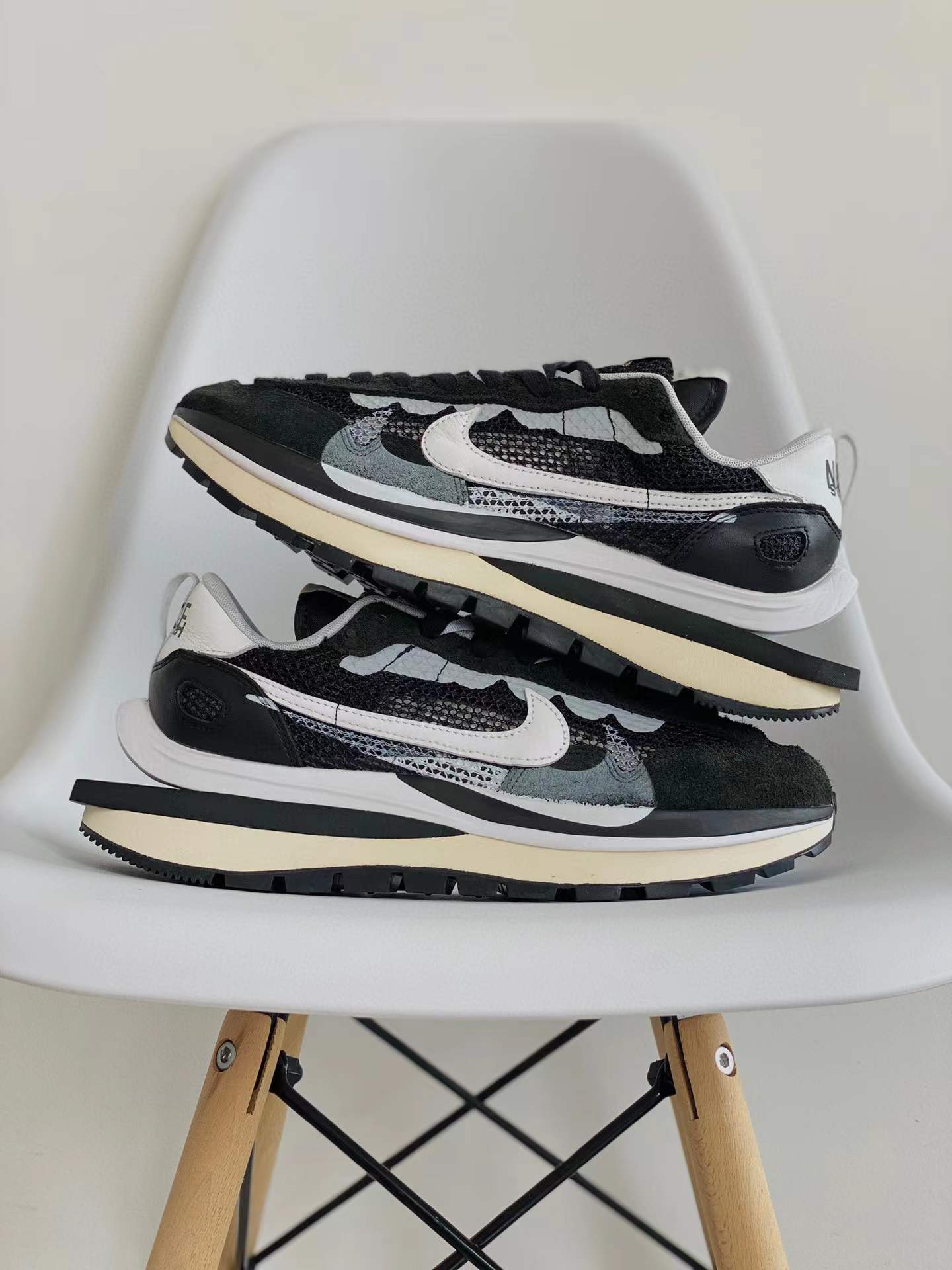 Sacai 3.0 VaporWaffle Black and White 黑白 低筒 华夫鞋 增高男女鞋 结构解构鞋 复古休闲鞋  CV1363-001