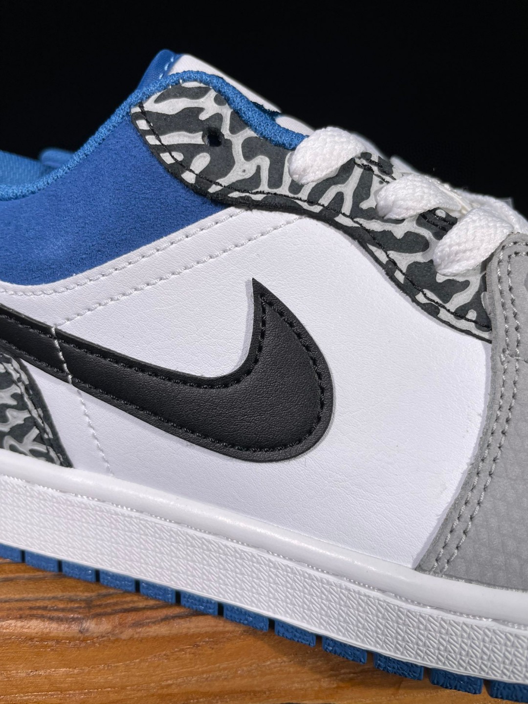 Air Jordan 1 Low AJ1 SE True Blue 真蓝 爆裂纹 白蓝 低筒 板鞋 休闲鞋 男鞋 DM1199-140
