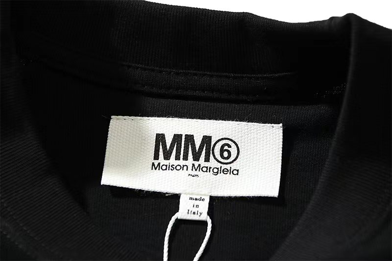 Maison Margiela 马吉拉 胸前数字6 短袖 黑色 白色 T 恤 圆领 套头 夏季 男女同款 