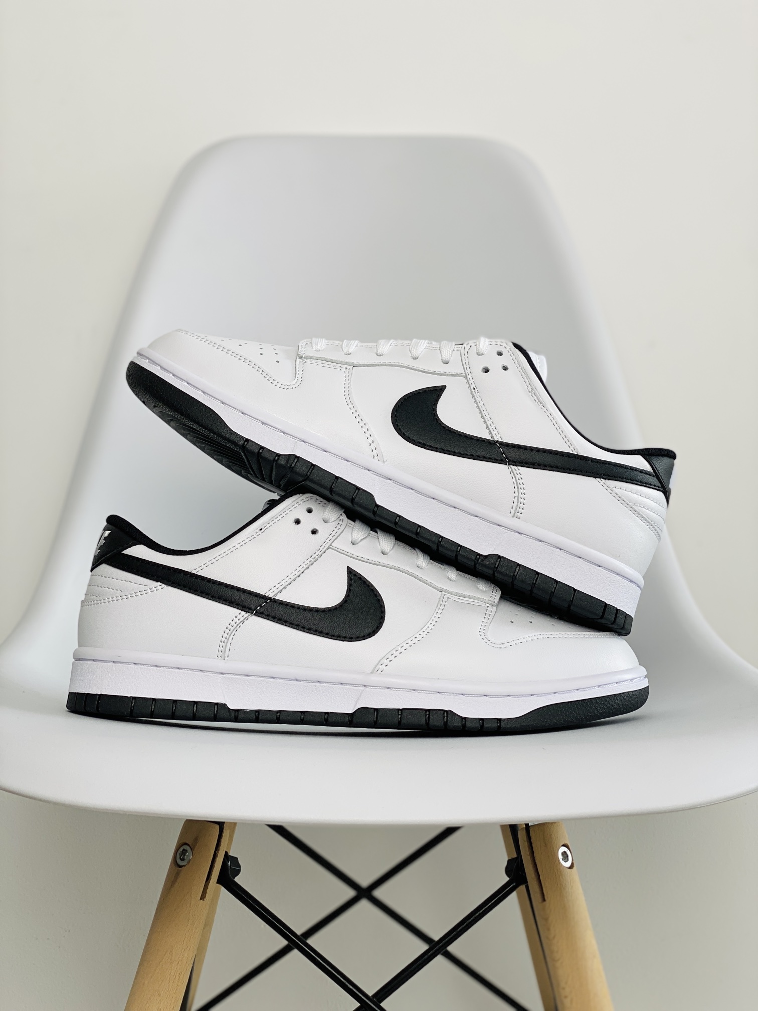 dunk Low Reverse Panda 白黑 反转熊猫 低筒 复古板鞋 休闲鞋 男鞋 女鞋  DD1503-113