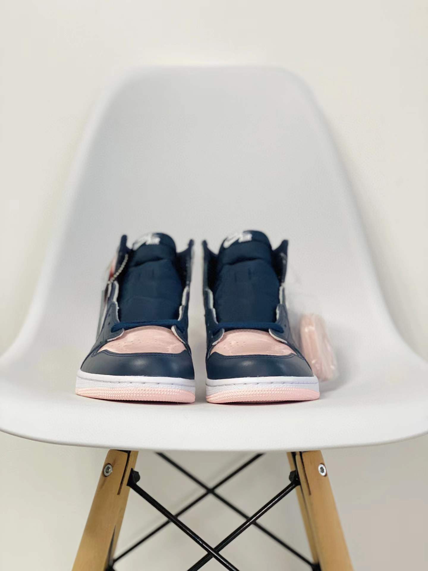 Air Jordan 1 AJ1 Retro OGAtmosphere 黑粉腳趾 漆皮 篮球鞋 高筒 休闲鞋 女鞋 男鞋 板鞋 DD9335-641