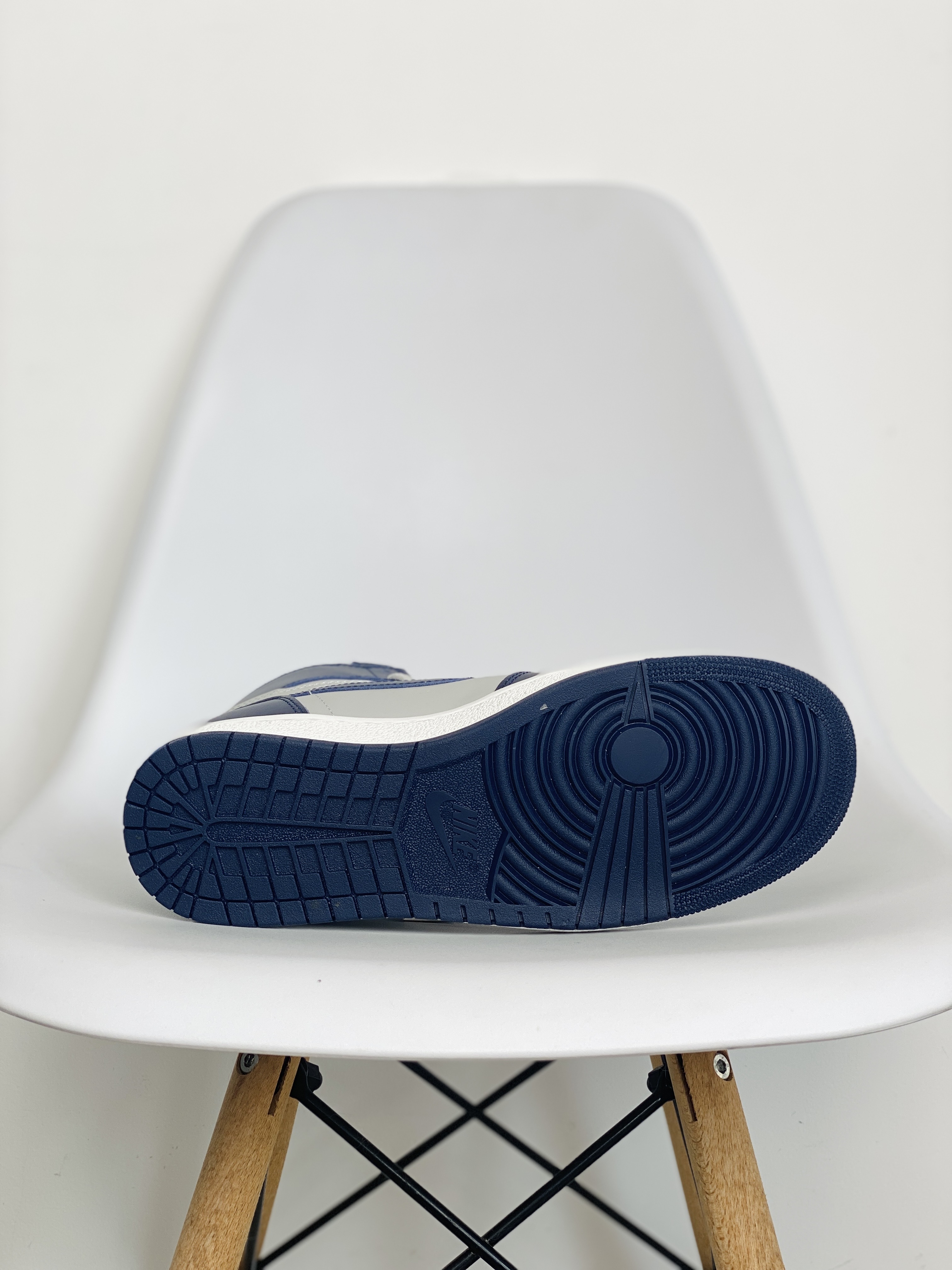 Air Jordan 1 AJ1 Retro High  85 Georgetown 乔治城 灰蓝   高筒 休闲鞋 男鞋 板鞋  BQ4422-400