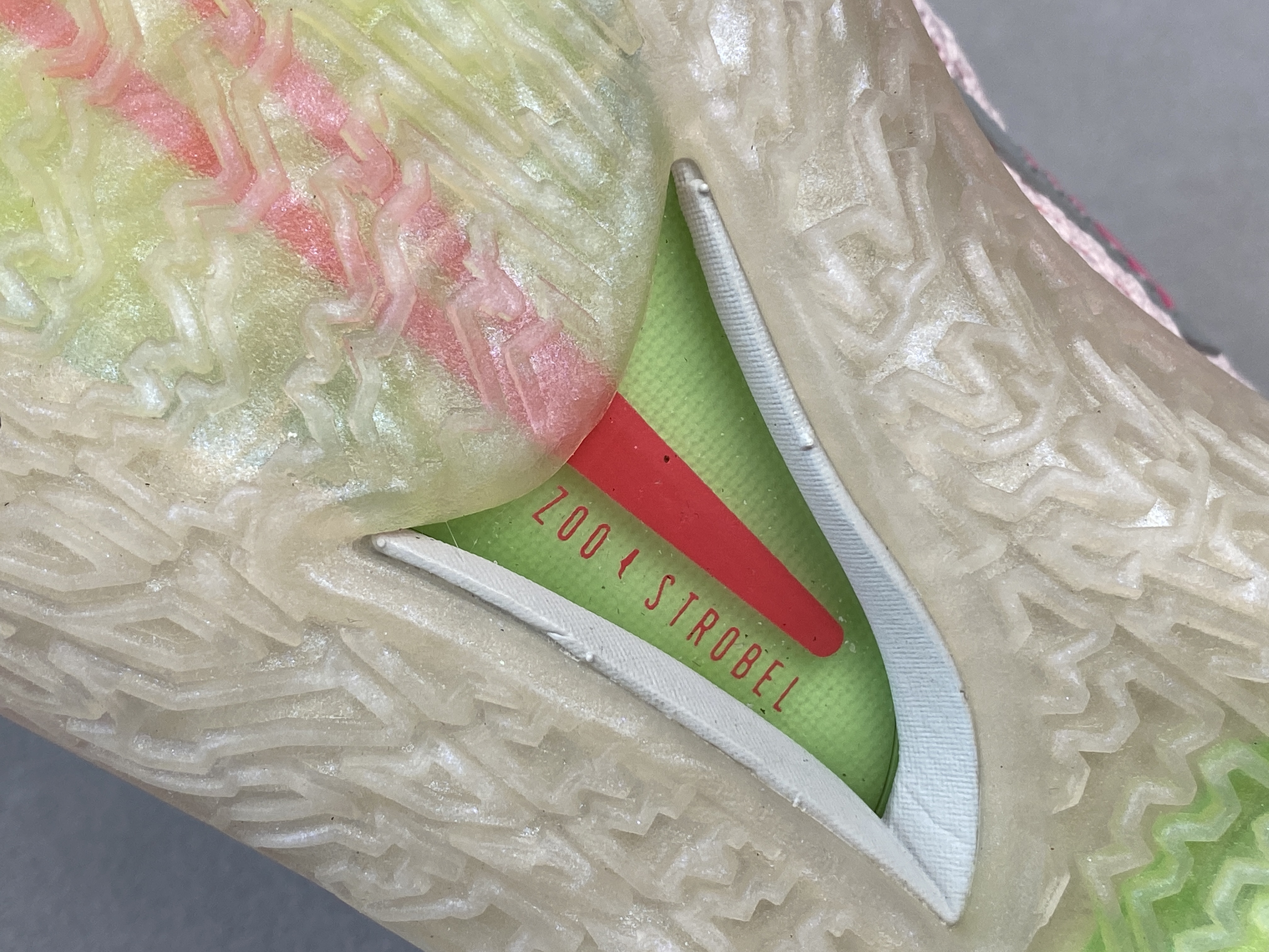 外贸 GT Cut 白粉 乳腺癌 低筒 篮球鞋 球鞋 实战鞋 全掌气垫 TPU抗扭 男鞋  CZ0175-008