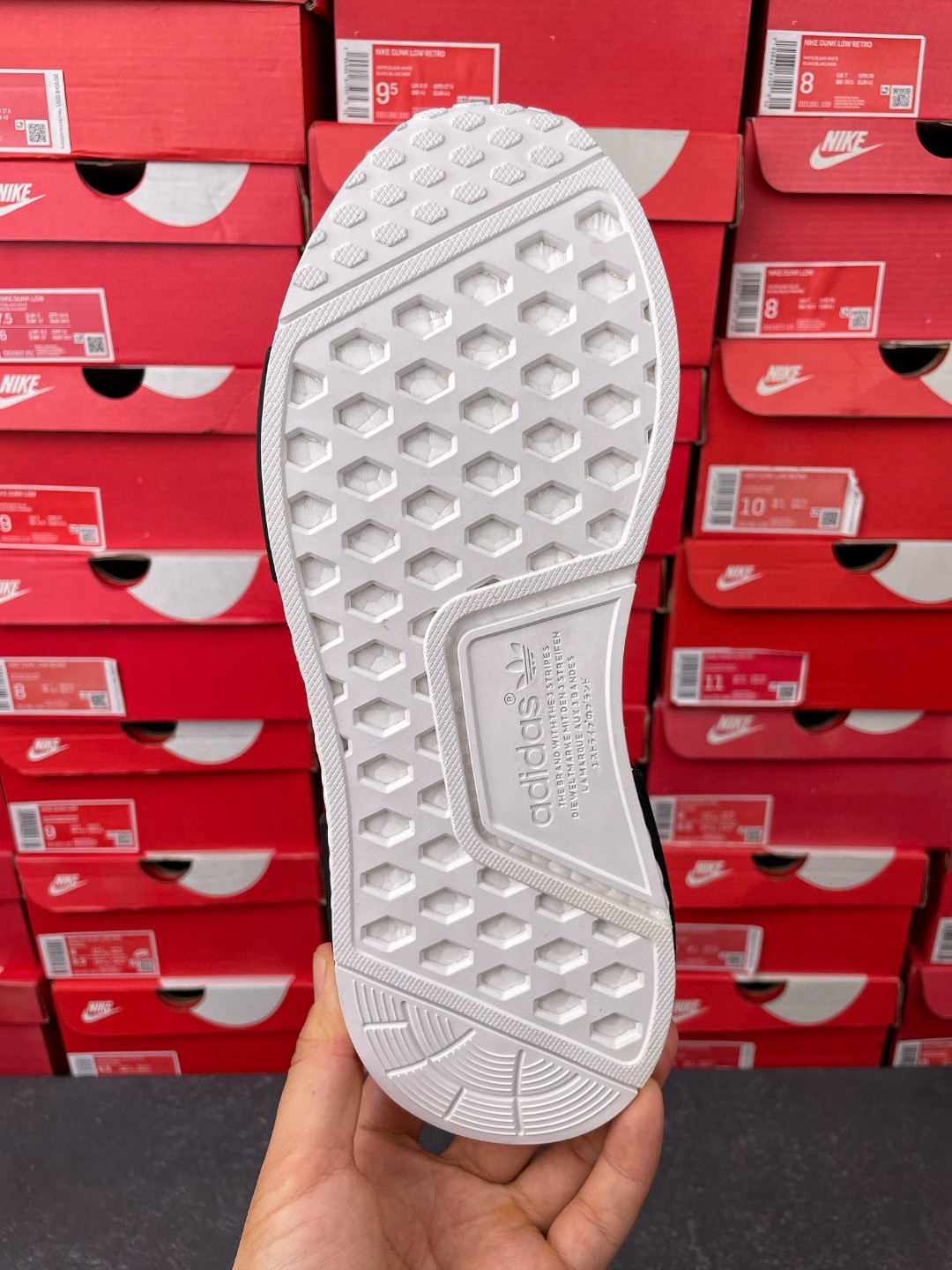 Pharrell Williams x adidas originals NMD HU Human Being Sharp Blue 菲董联名 蓝白色 低筒 运动鞋 休闲鞋 男鞋 BB0618