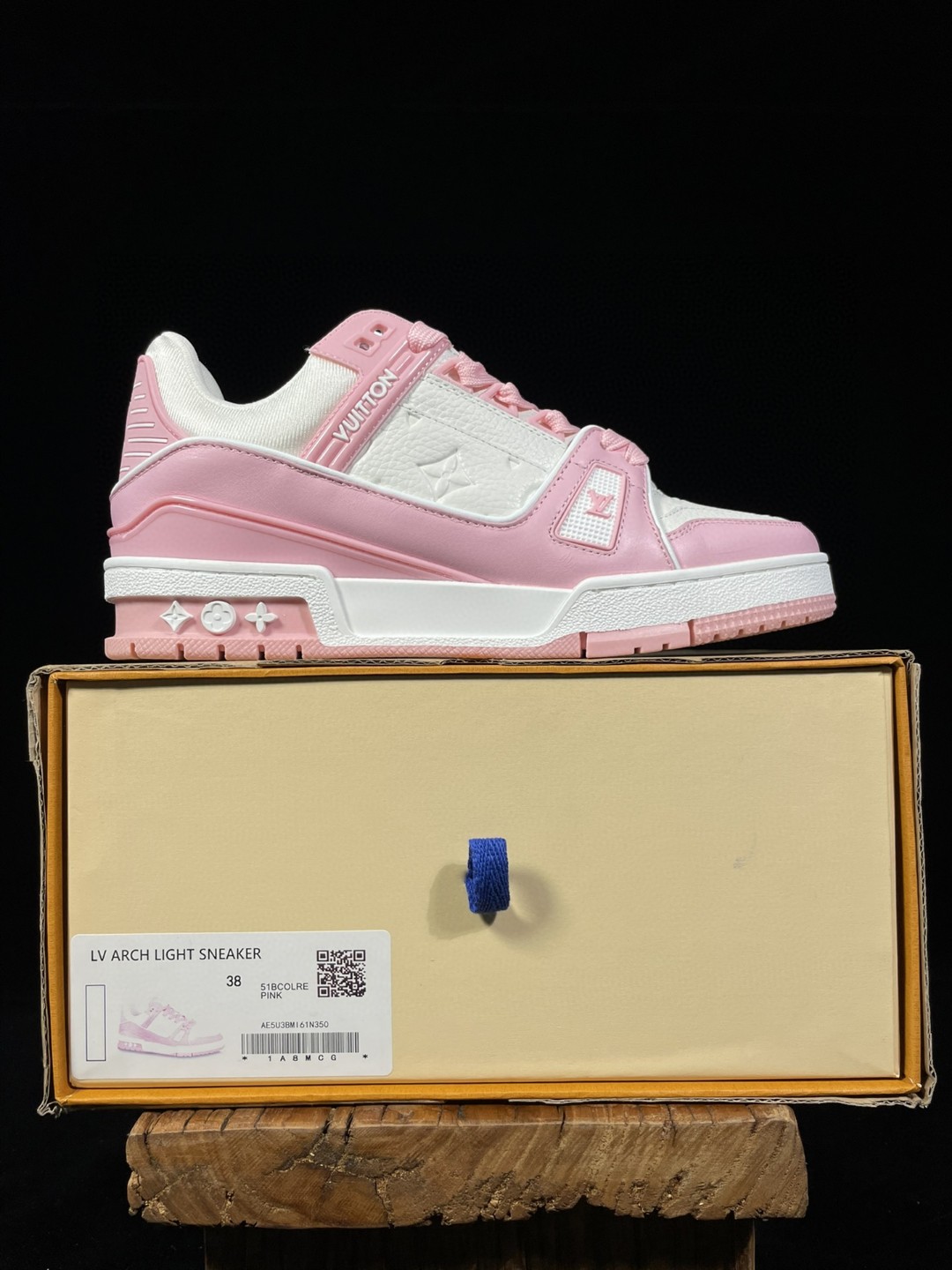 Louis Vuitton 路易威登 Trainer 白粉 低筒 休闲鞋 板鞋 运动鞋 男鞋 女鞋 