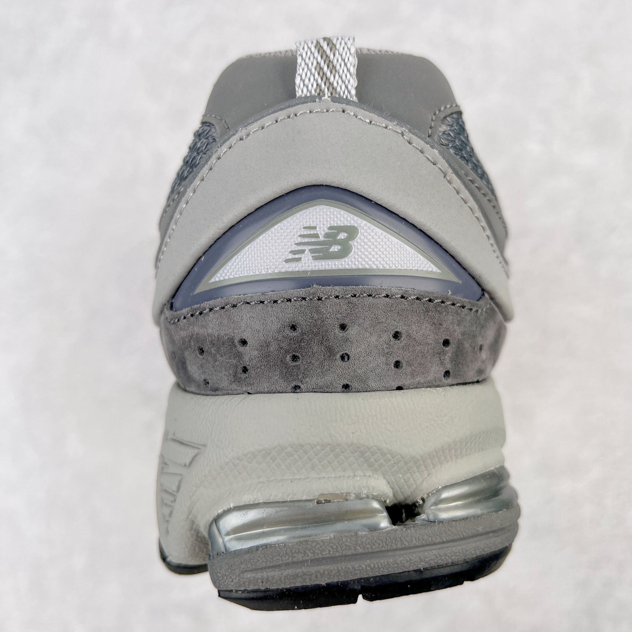 New Balance 2002R 灰色  低筒 跑步鞋 运动鞋 休闲鞋 男鞋 女鞋  