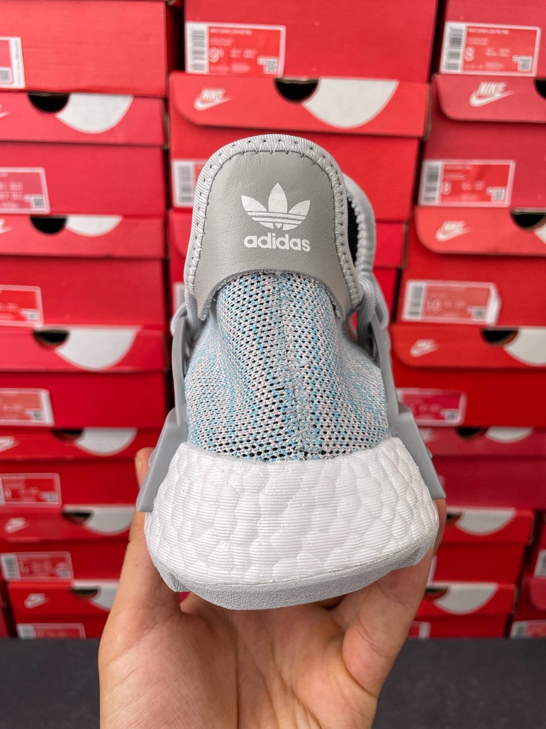 Pharrell Williams x adidas originals NMD HU Human 菲董联名 灰蓝色 低筒 运动鞋 休闲鞋 男鞋女鞋 