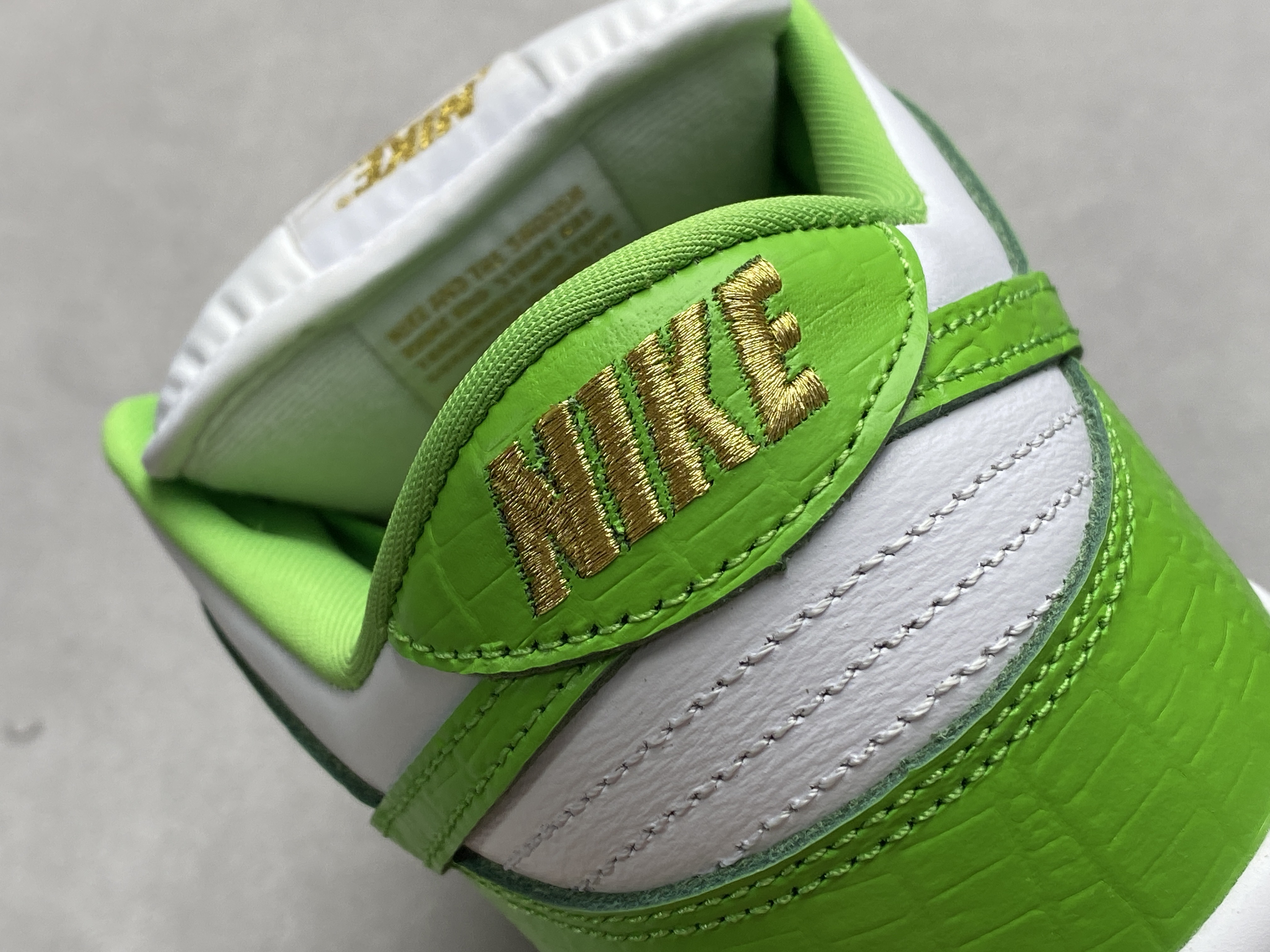 Supreme x SB Dunk Low Mean Green 联名 白金绿 低筒 复古板鞋 休闲鞋 男鞋 女鞋 DH3228-101