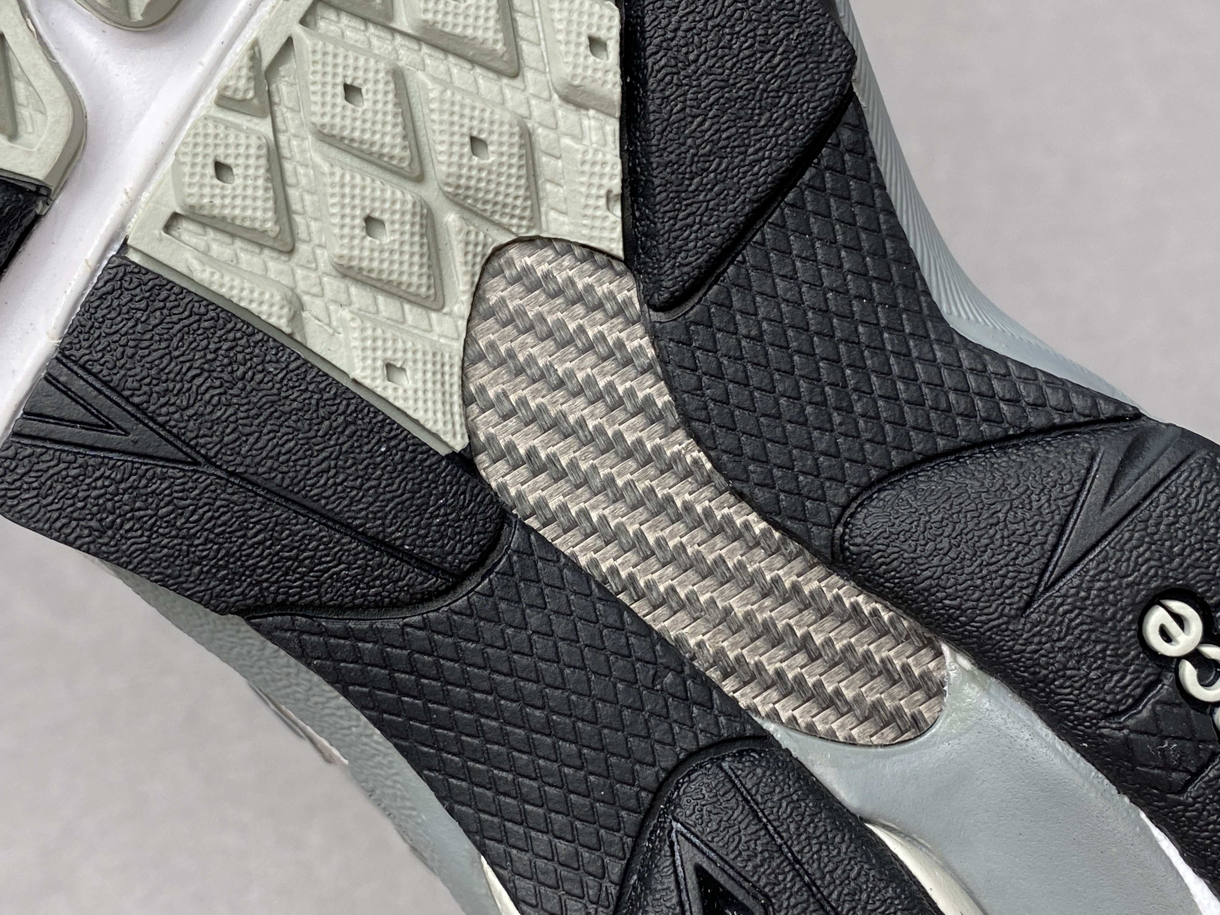 新版 New Balance 990 V3 元祖灰色 低筒 复古跑鞋 休闲鞋 板鞋 运动鞋 男鞋 女鞋 M990GY3