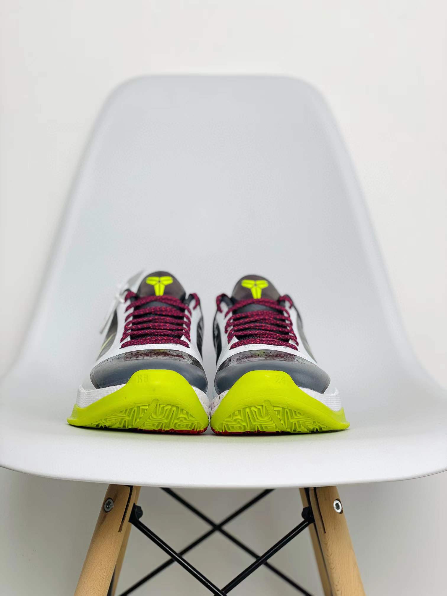 滅世純原 Kobe5 Protro Chaos 科比 5 小丑 低筒 籃球鞋 球鞋 實戰鞋 前後氣墊 真碳板  CD4991-100