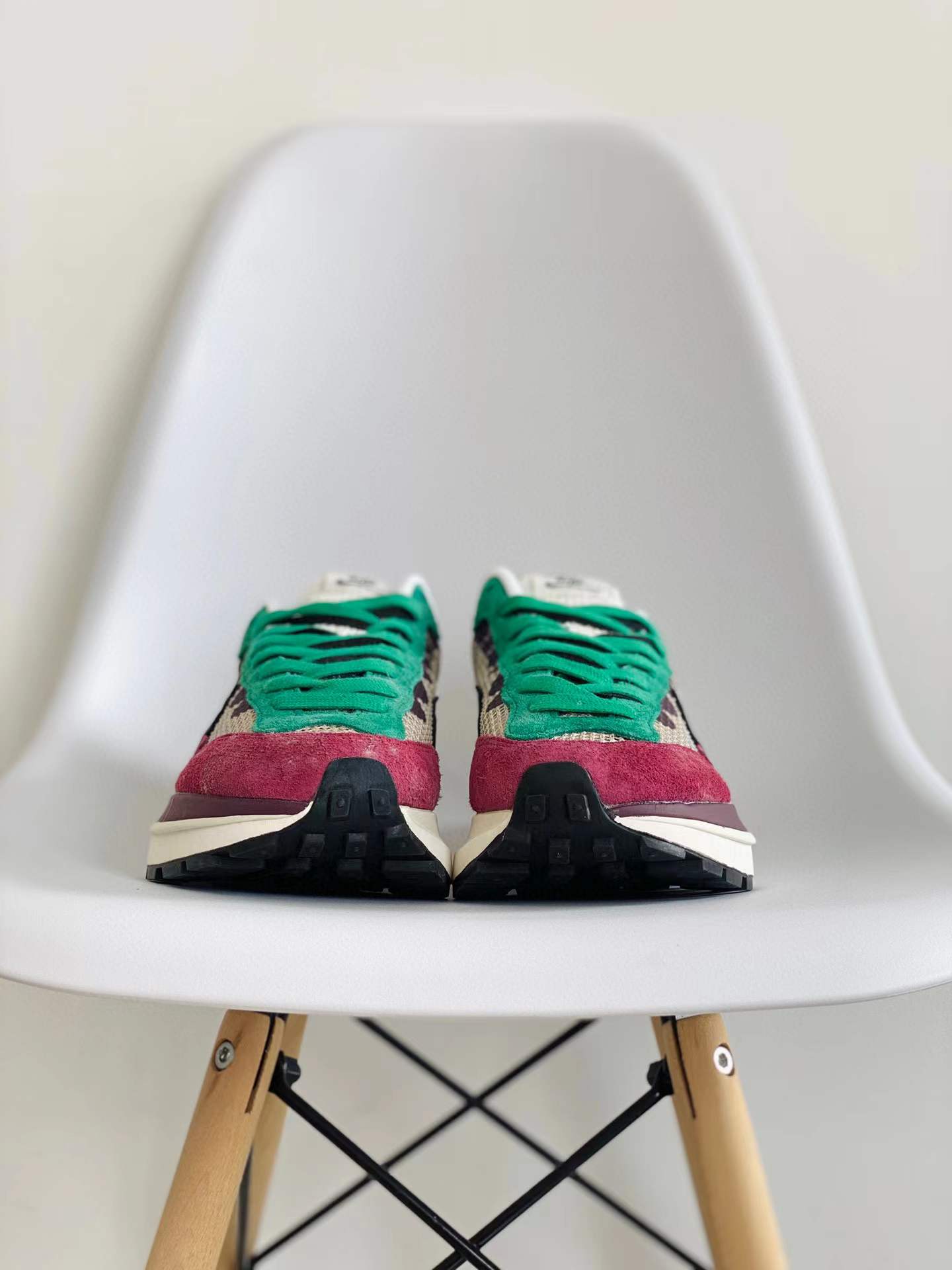 Sacai 3.0 VaporWaffle String Villain 酒红 低筒 华夫鞋 增高男女鞋 结构解构鞋 复古休闲鞋  DD3035-200