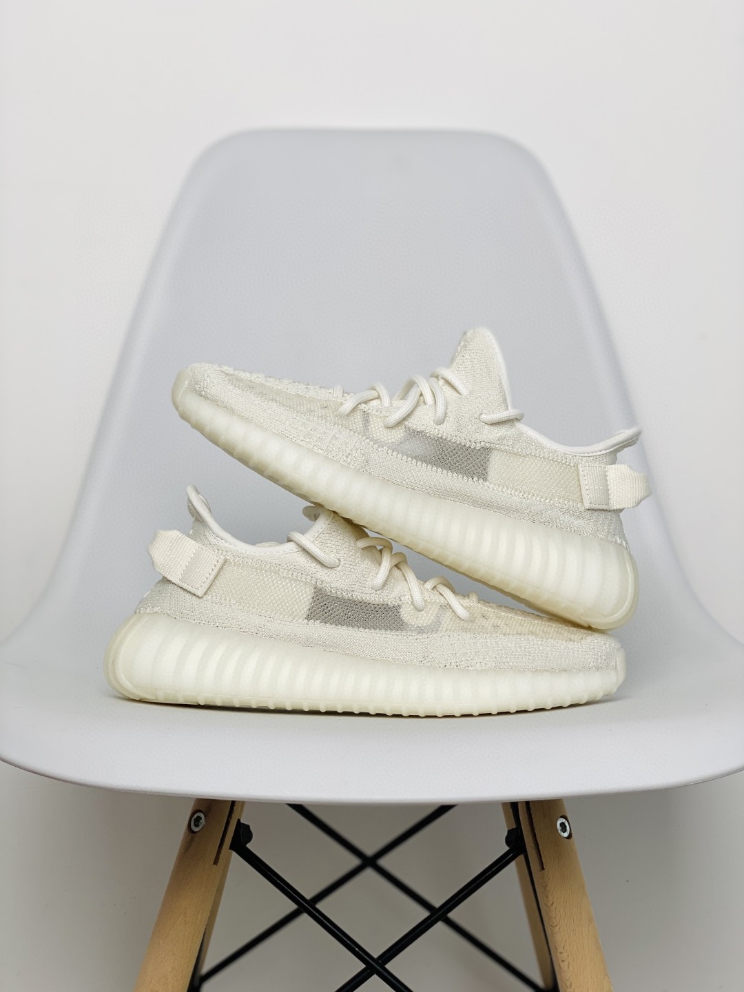 adidas originals Yeezy Boost 350 V2 Bone 白色 白冰淇淋 2.0 低筒 休闲鞋 运动鞋 男鞋 女鞋 HQ6316