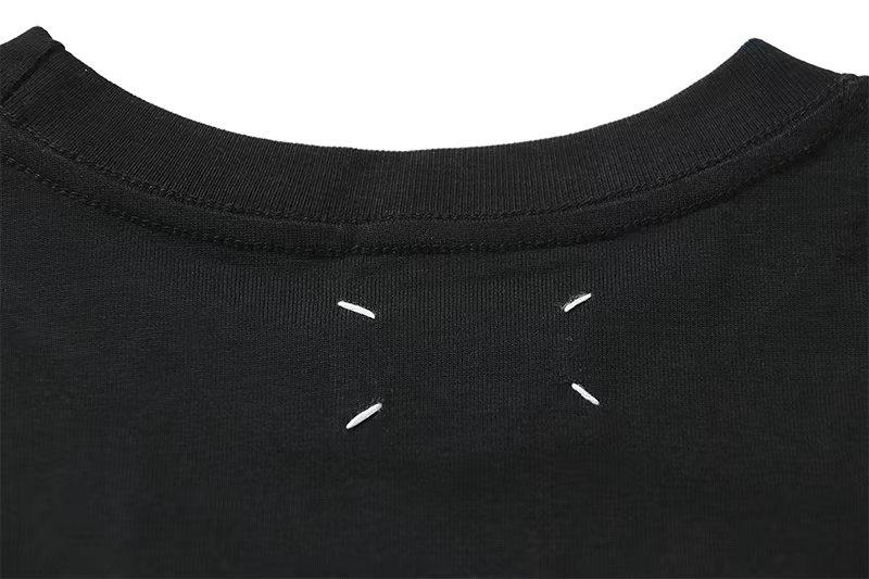 Maison Margiela 马吉拉 人像印花 短袖 黑色 白色 T 恤 圆领 套头 夏季 男女同款 